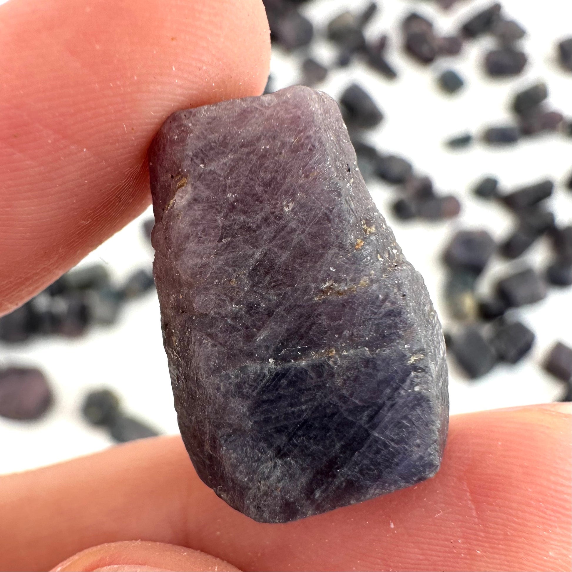 ONE Raw Purple / Blue Sapphire (Madagascar) | natural blue sapphire, purple sapphire, etched sapphire