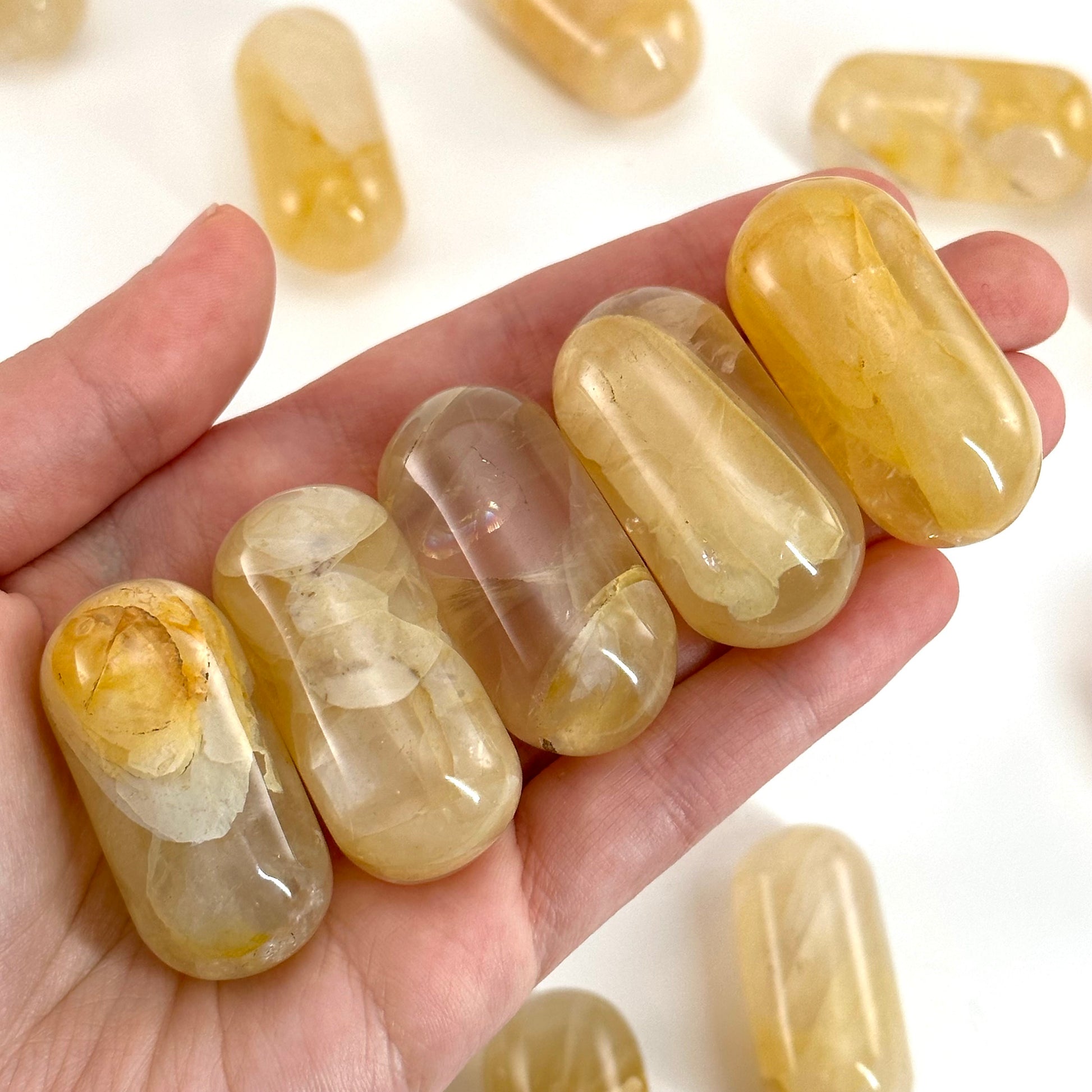 ONE Polished Golden Healer Quartz, yellow hematoid quartz, tumbled golden healer quartz, natural hematoid quartz, quartz palm stone