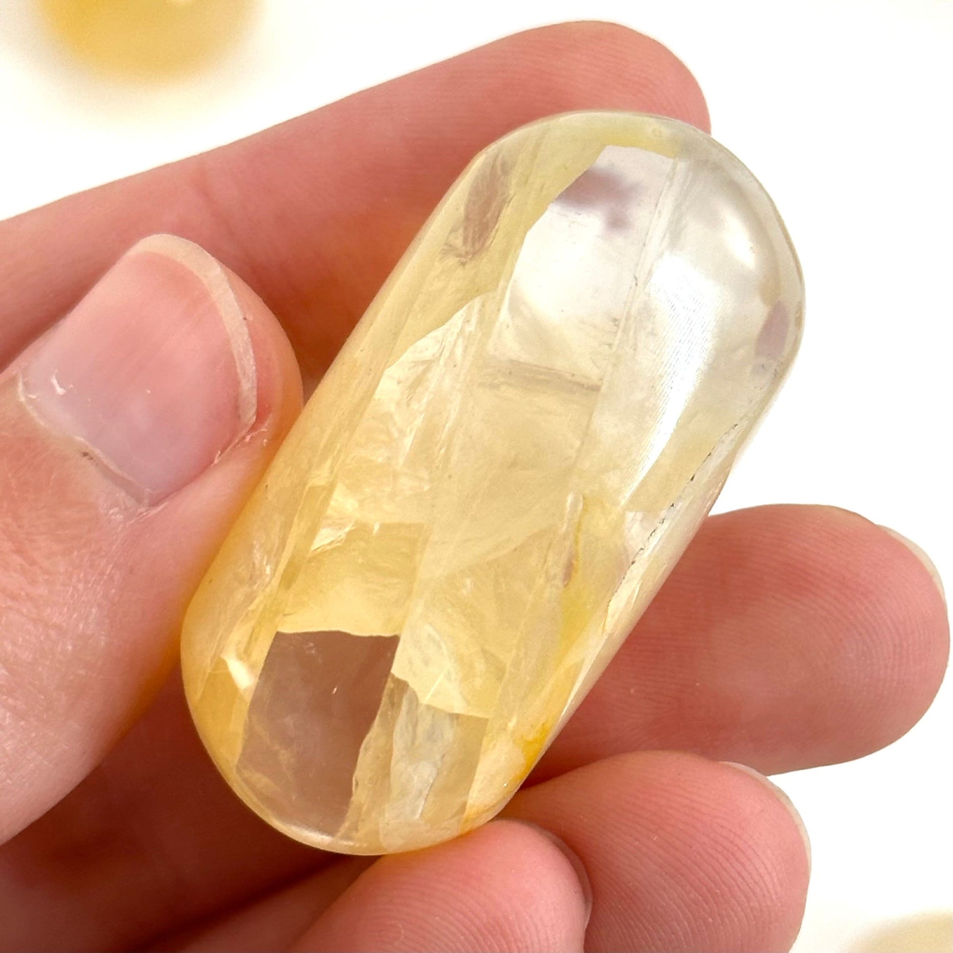 ONE Polished Golden Healer Quartz, yellow hematoid quartz, tumbled golden healer quartz, natural hematoid quartz, quartz palm stone