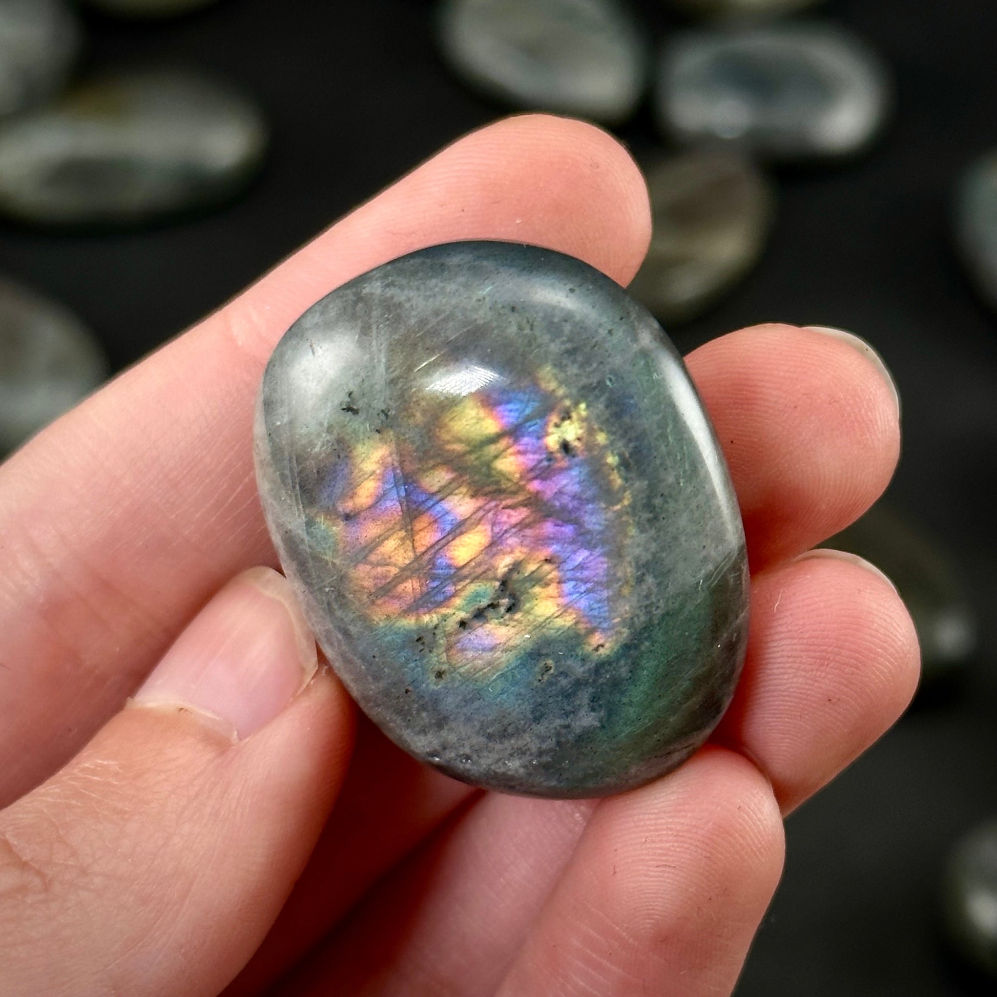 Purple/ Pink Labradorite Palm Stone, labradorite palmstone, purple labradorite, flashy labradorite, palm stones