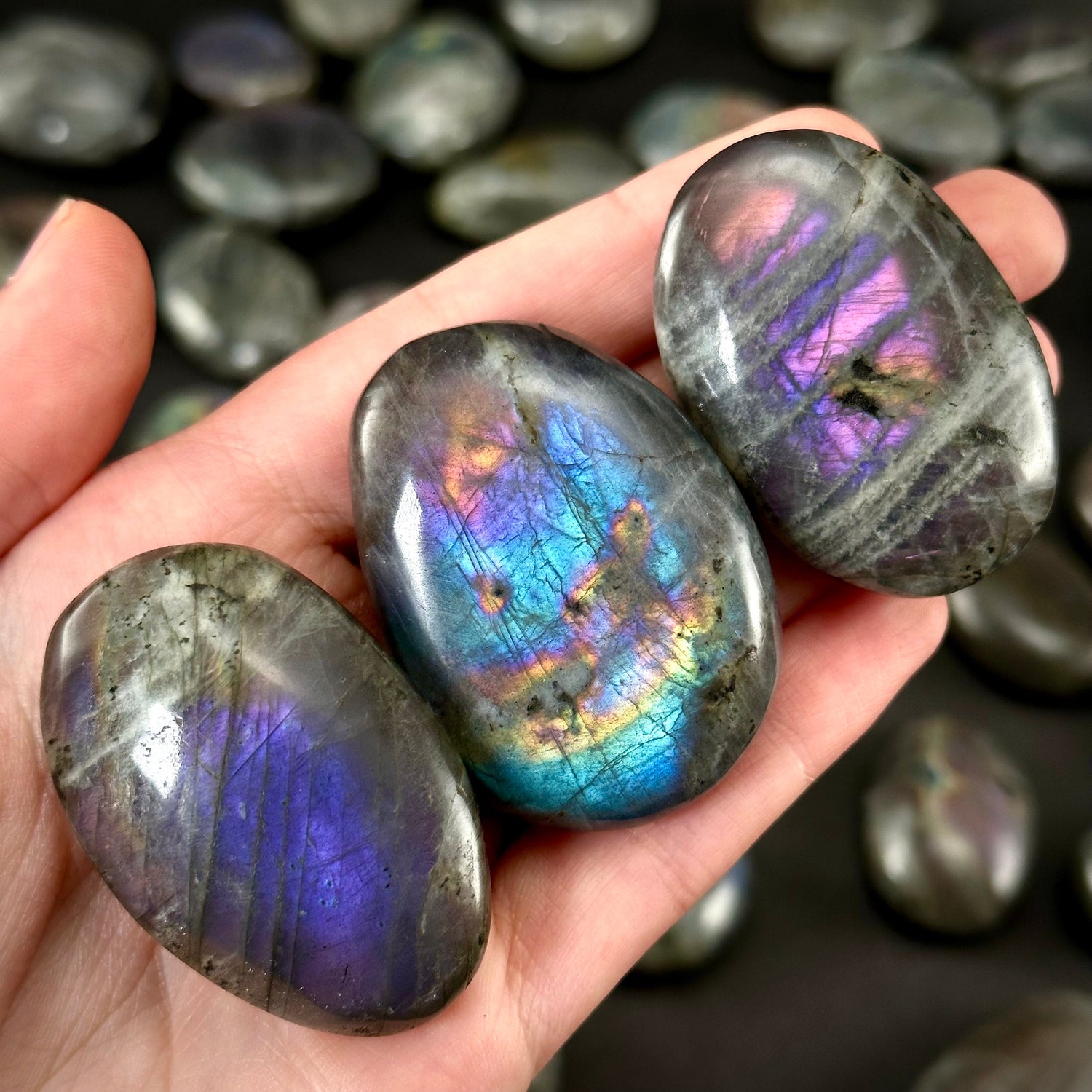 Purple/ Pink Labradorite Palm Stone, labradorite palmstone, purple labradorite, flashy labradorite, palm stones
