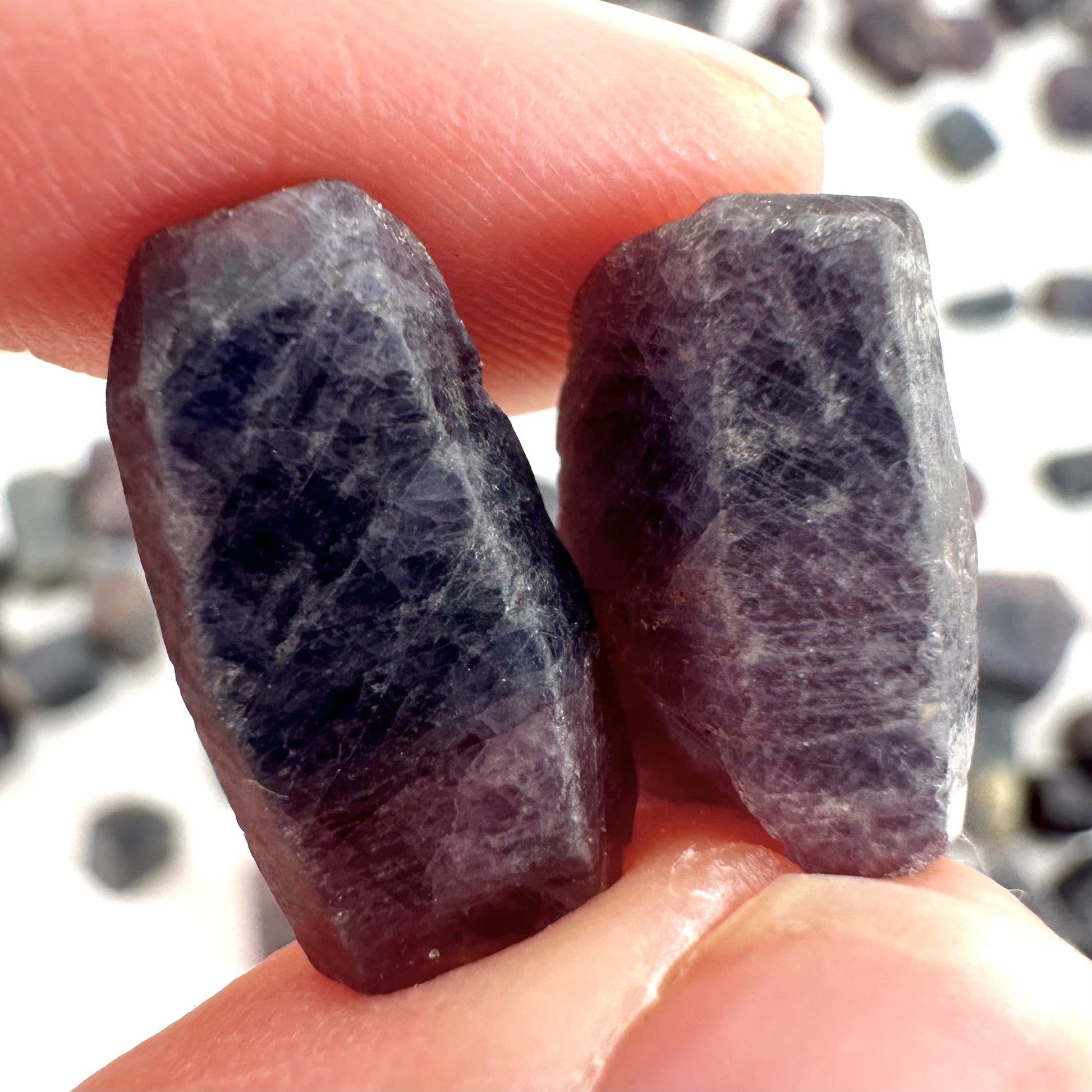 ONE Raw Purple / Blue Sapphire (Madagascar) | natural blue sapphire, purple sapphire, etched sapphire