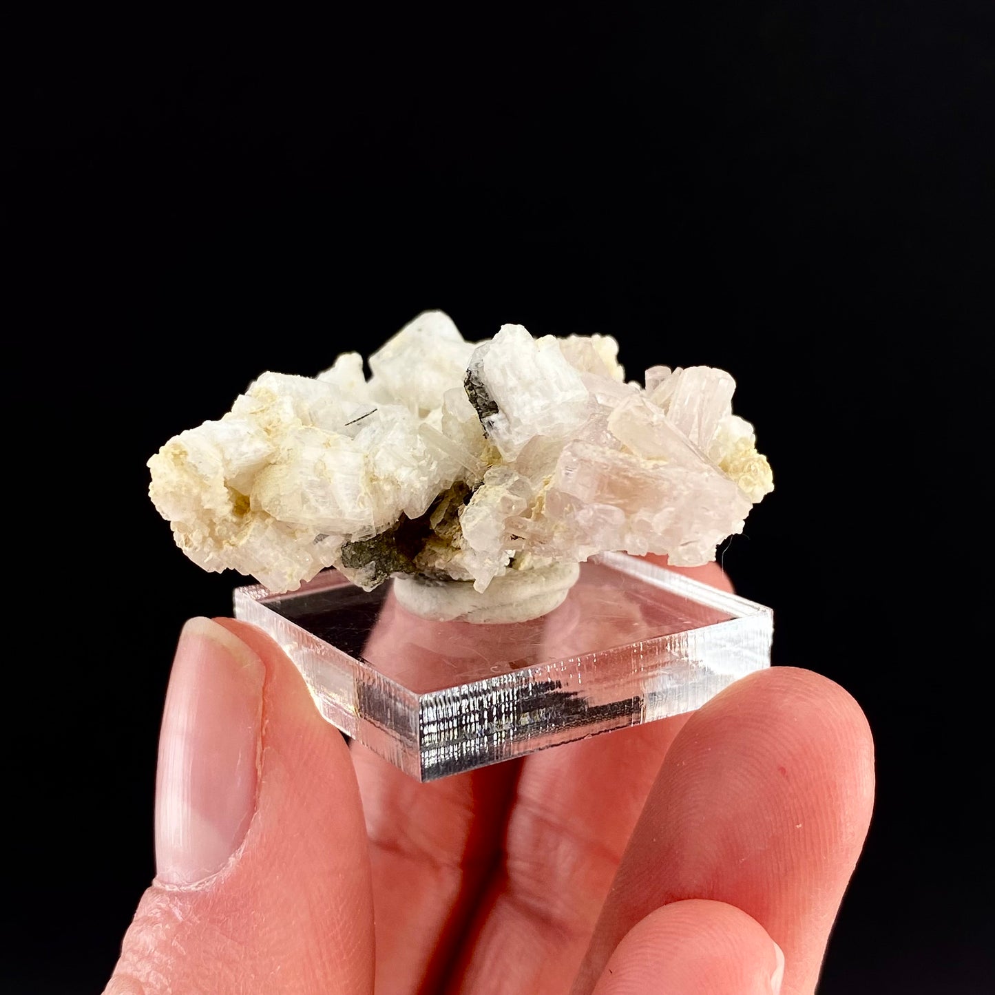 Pink Fluorapatite (Pakistan), UV reactive fluorapatite, natural pink apatite, terminated apatite crystal, mineral specimen, rare gems