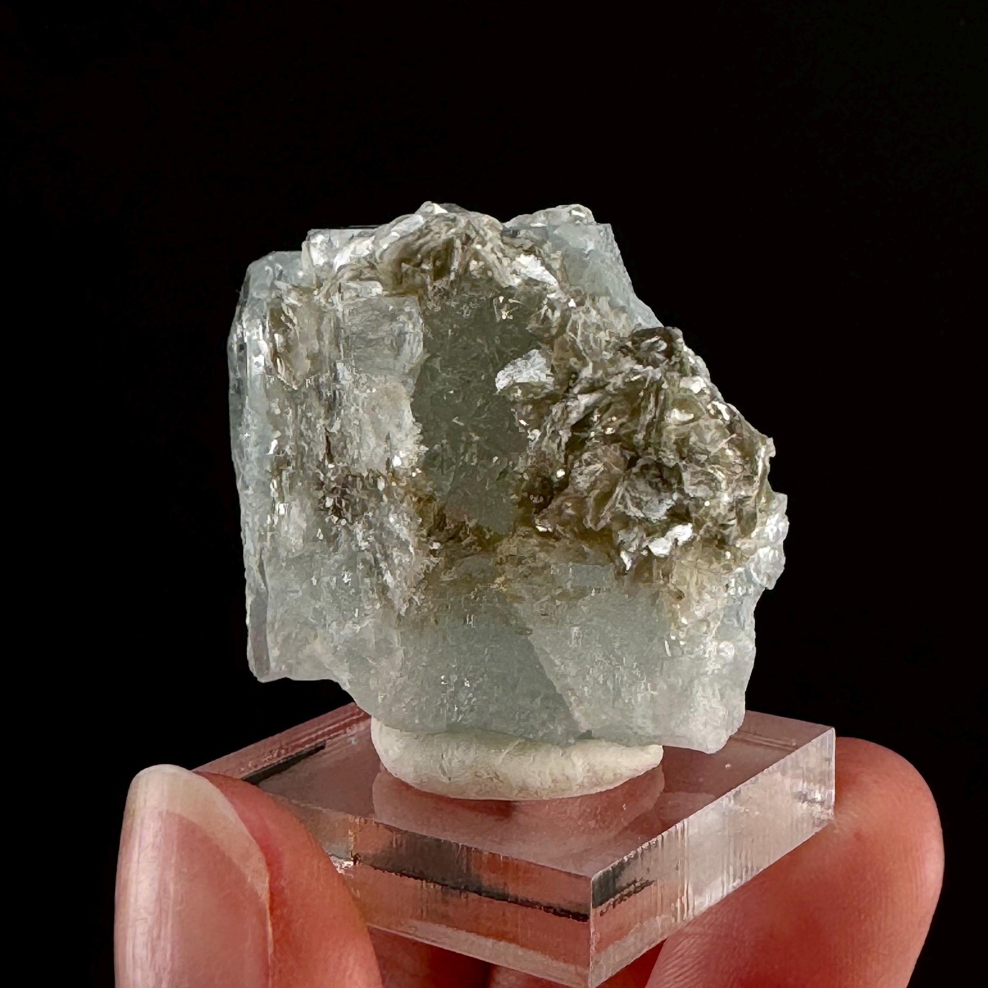 Aquamarine with Muscovite (Pakistan) | terminated Aquamarine, raw Aquamarine, natural Aquamarine crystal, aquamarine specimen