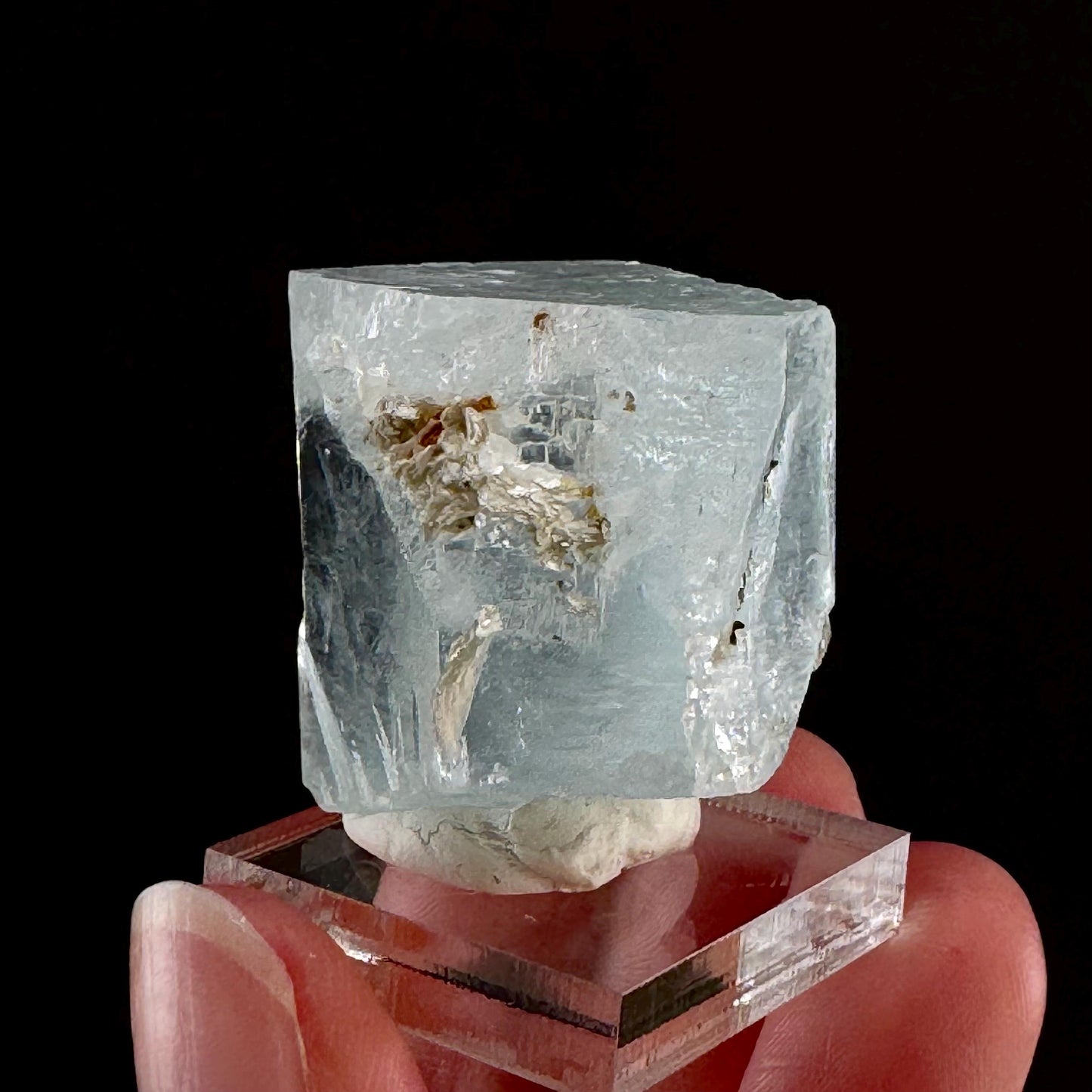 Aquamarine with Muscovite (Pakistan) | terminated Aquamarine, raw Aquamarine, natural Aquamarine crystal, aquamarine specimen