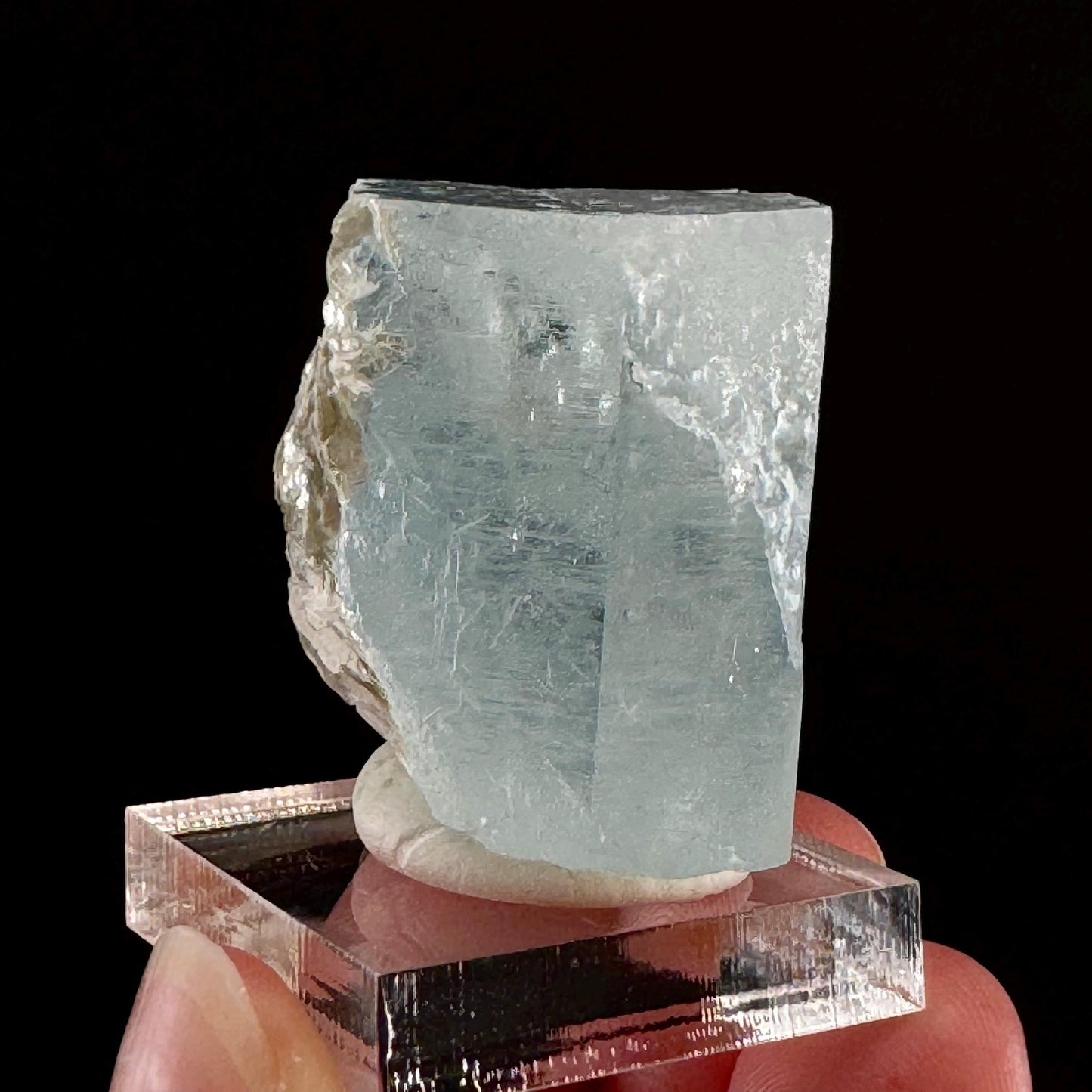 Aquamarine with Muscovite (Pakistan) | terminated Aquamarine, raw Aquamarine, natural Aquamarine crystal, aquamarine specimen
