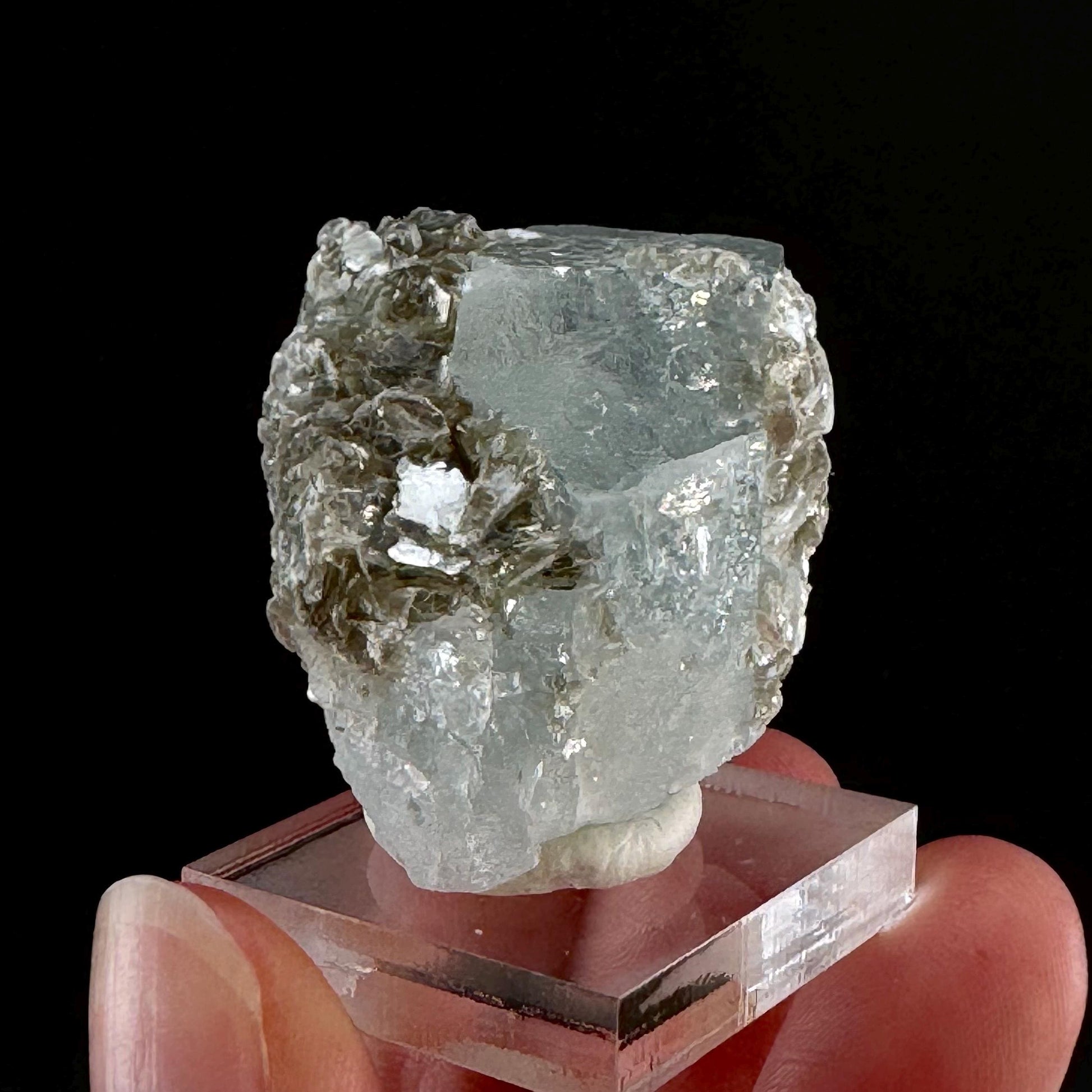 Aquamarine with Muscovite (Pakistan) | terminated Aquamarine, raw Aquamarine, natural Aquamarine crystal, aquamarine specimen
