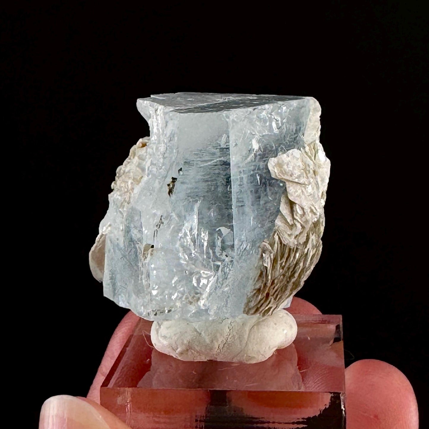 Aquamarine with Muscovite (Pakistan) | terminated Aquamarine, raw Aquamarine, natural Aquamarine crystal, aquamarine specimen