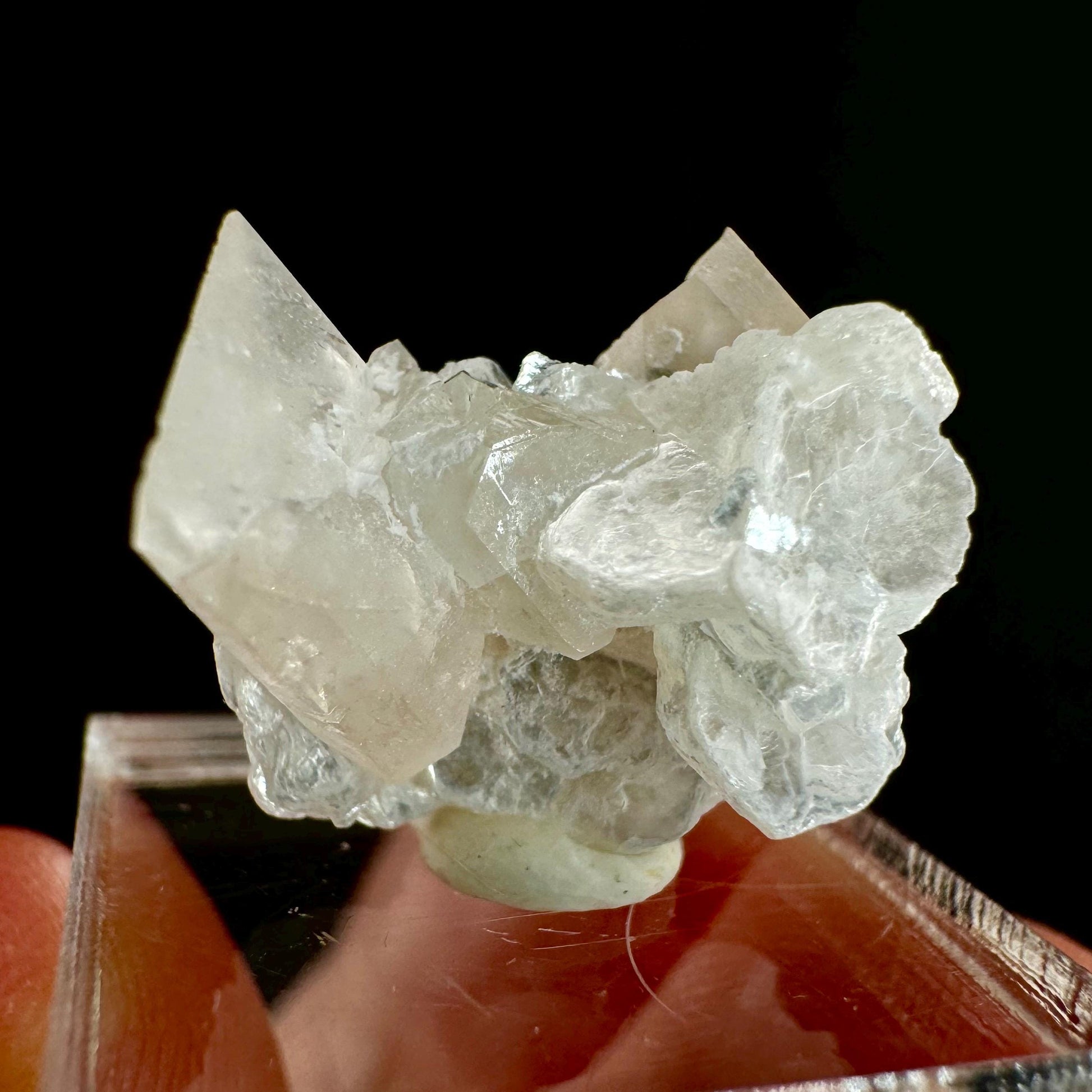Champagne Topaz on Albite Matrix (Pakistan) | topaz crystal, rare crystals, mineral specimen, rare minerals, natural topaz, golden topaz