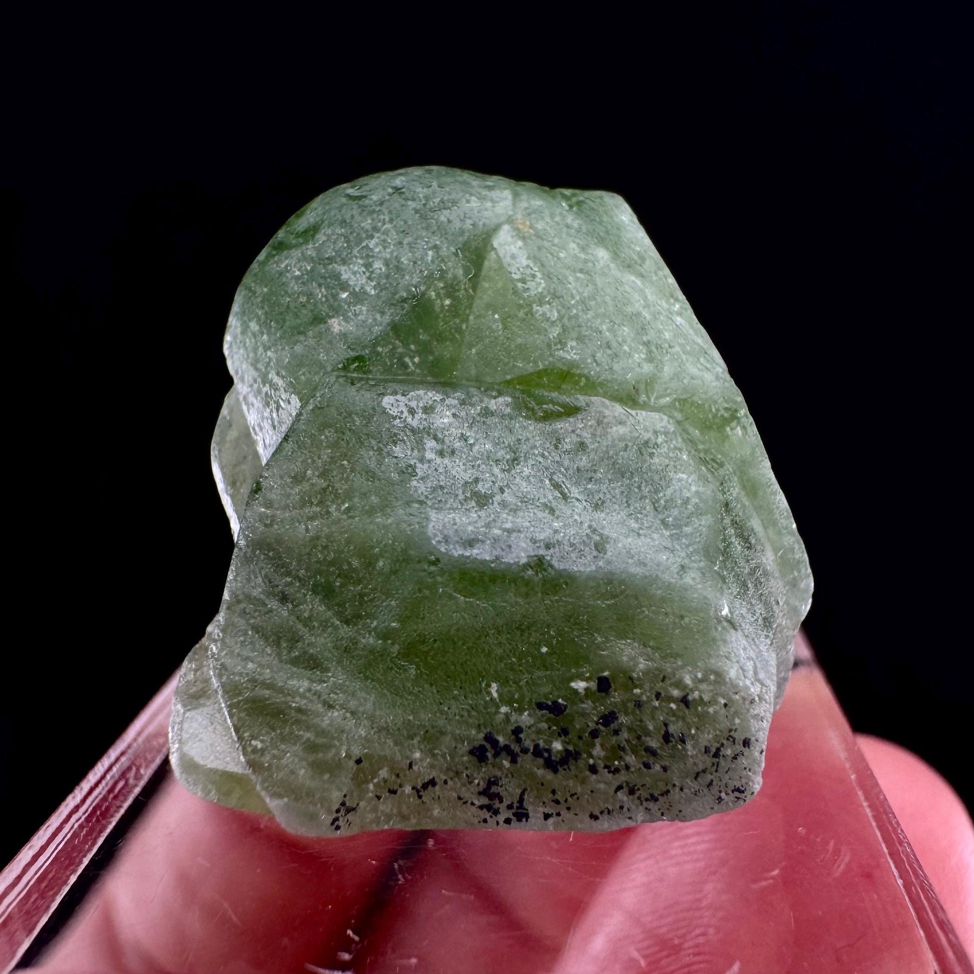 Naturally terminated peridot crystal (Pakistan) | raw peridot, natural peridot, peridot crystal, peridot point