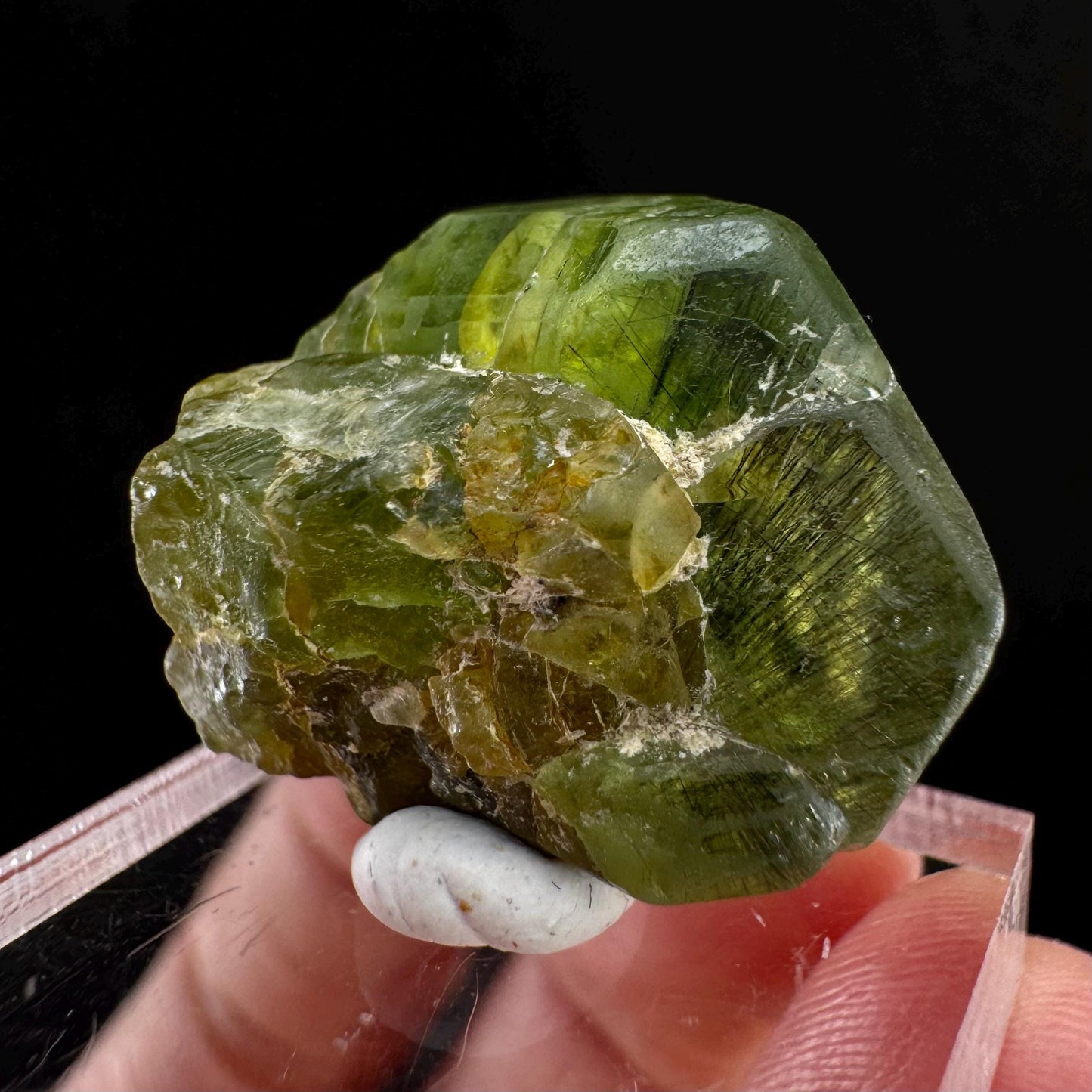 Naturally terminated peridot crystal (Pakistan) | raw peridot, natural peridot, peridot crystal, peridot point