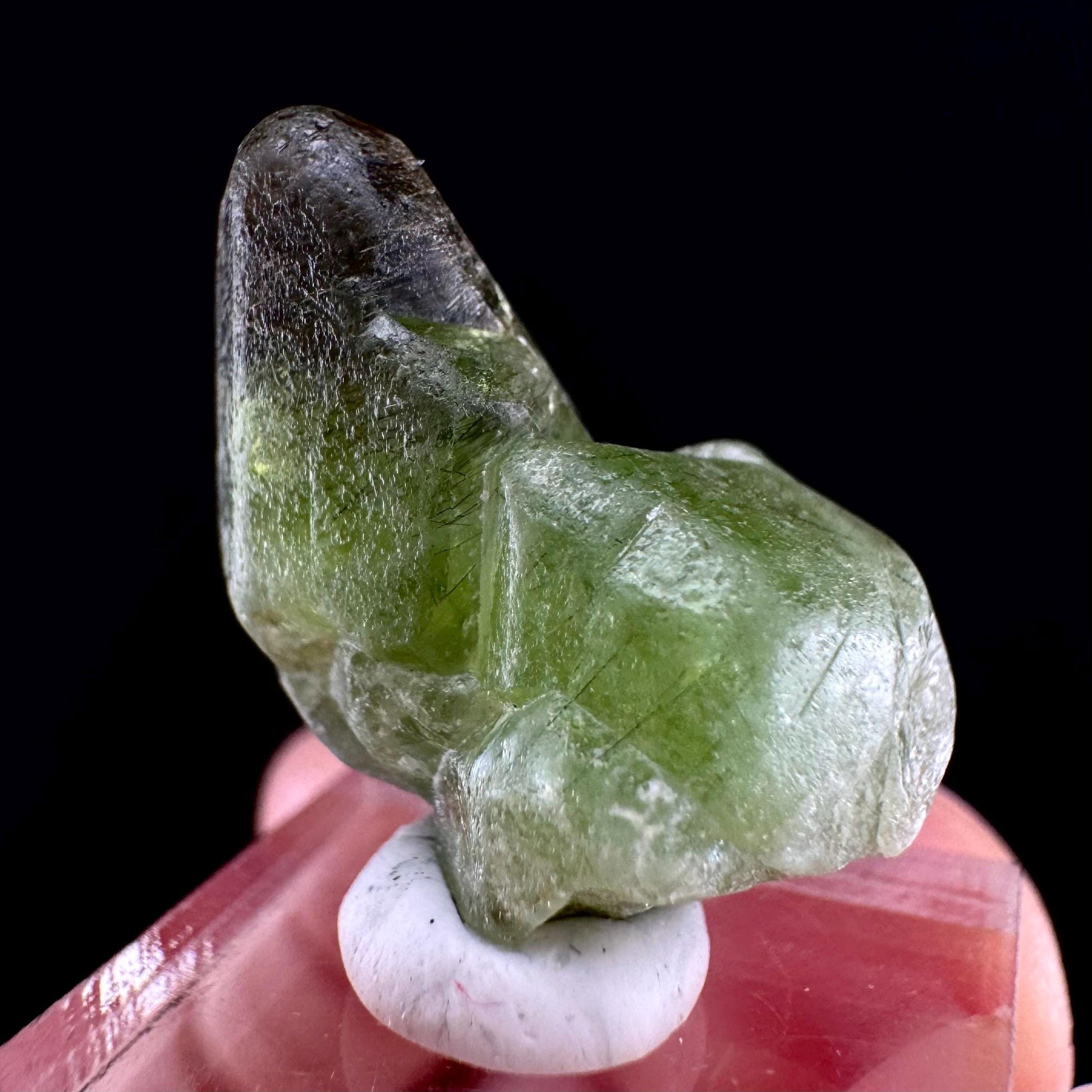 Naturally terminated peridot crystal (Pakistan) | raw peridot, natural peridot, peridot crystal, peridot point