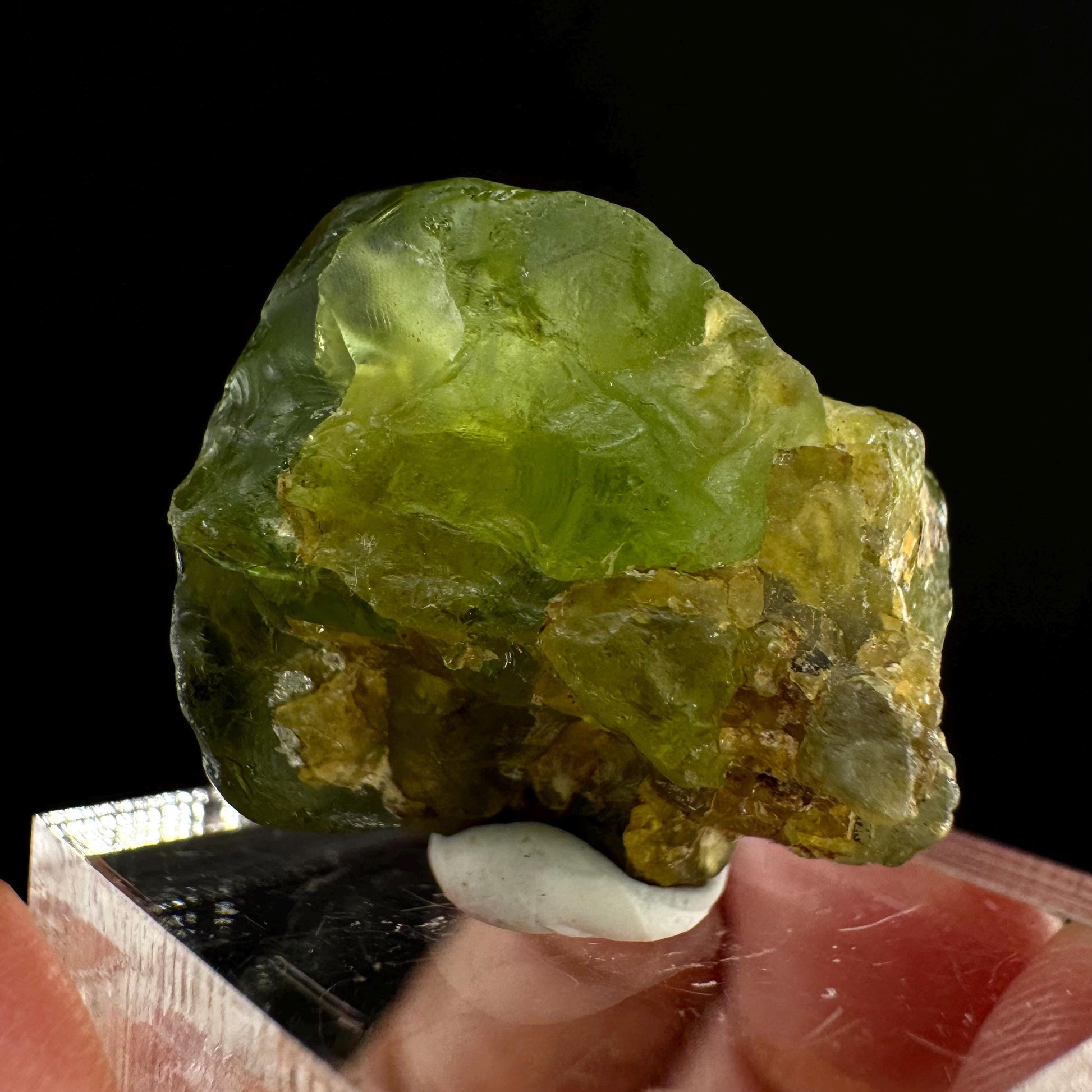 Naturally terminated peridot crystal (Pakistan) | raw peridot, natural peridot, peridot crystal, peridot point