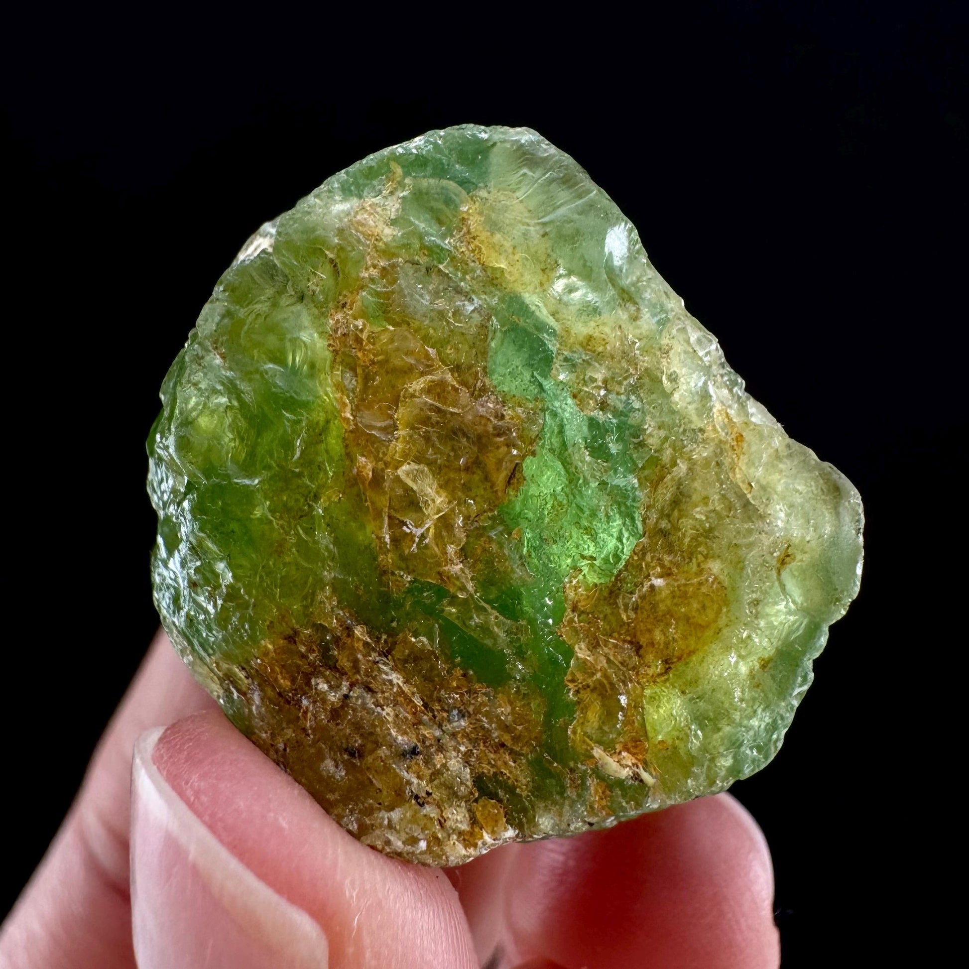 Naturally terminated peridot crystal (Pakistan) | raw peridot, natural peridot, peridot crystal, peridot point