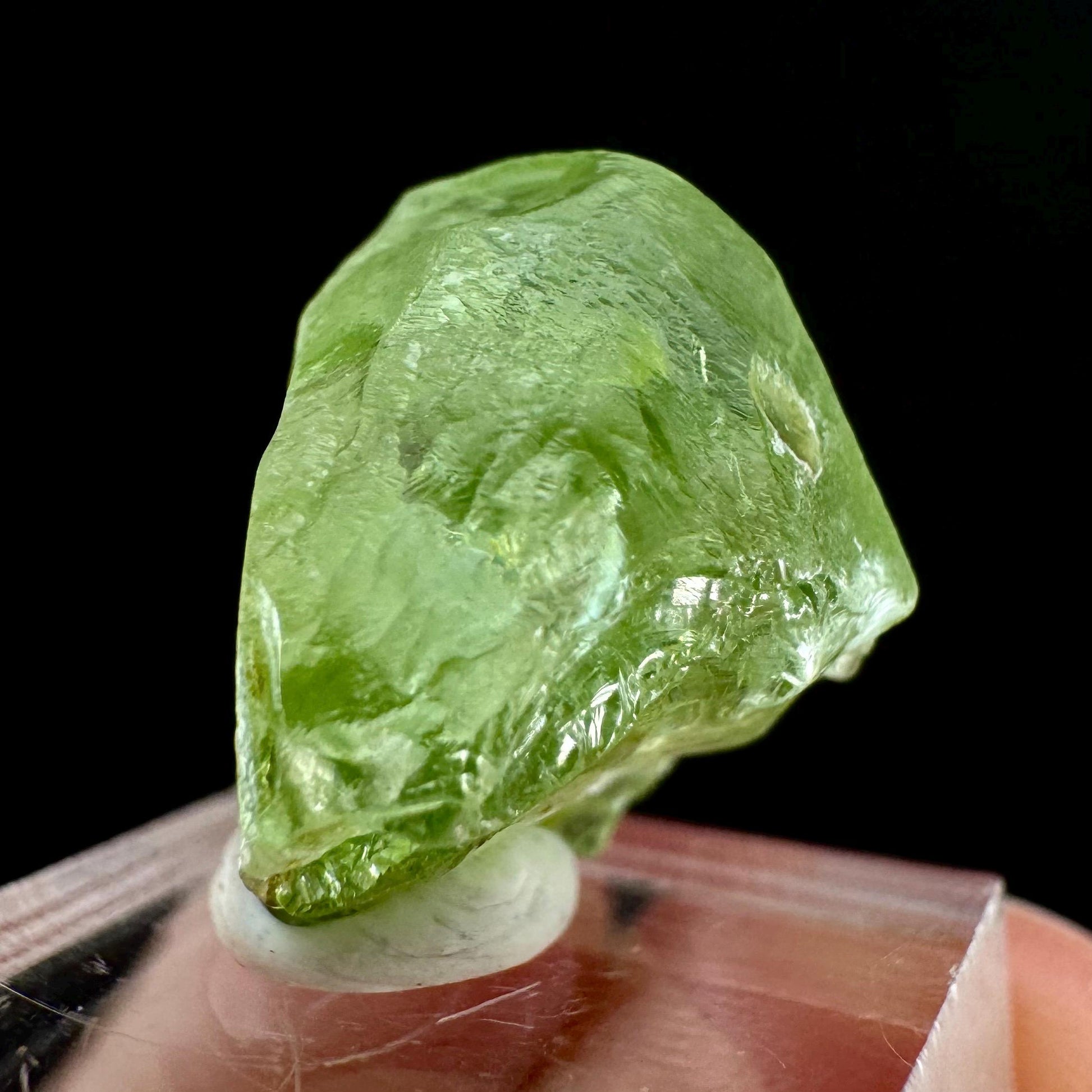 Naturally terminated peridot crystal (Pakistan) | raw peridot, natural peridot, peridot crystal, peridot point