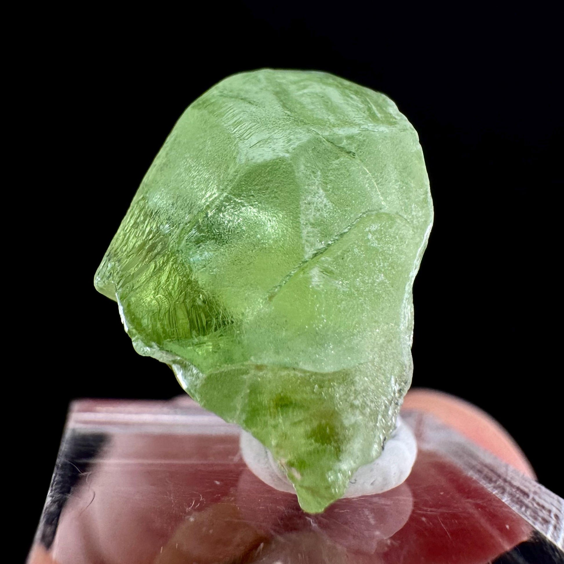 Naturally terminated peridot crystal (Pakistan) | raw peridot, natural peridot, peridot crystal, peridot point