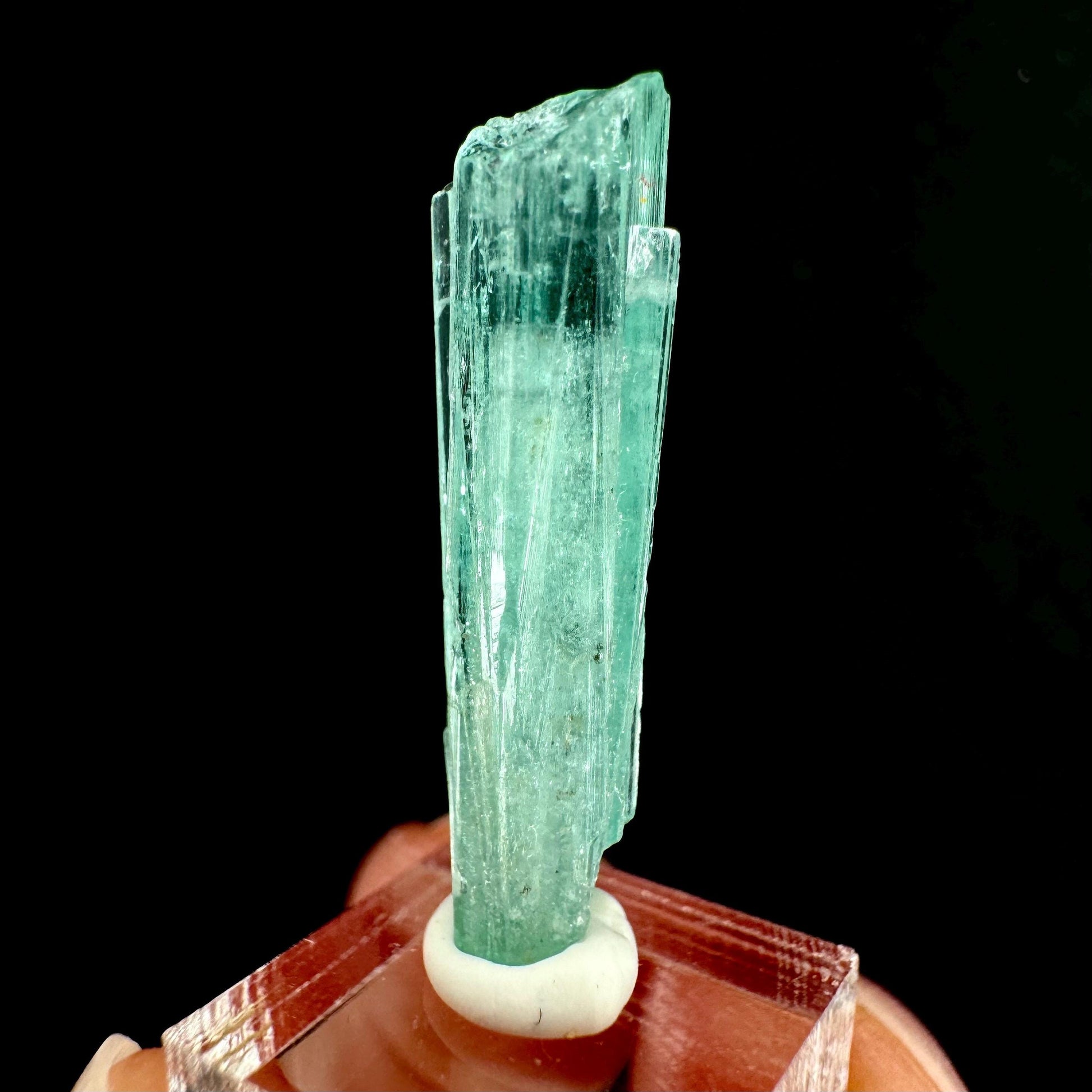 Beryl var. Emerald (Nigeria) | natural emerald, emerald crystal, mineral specimen