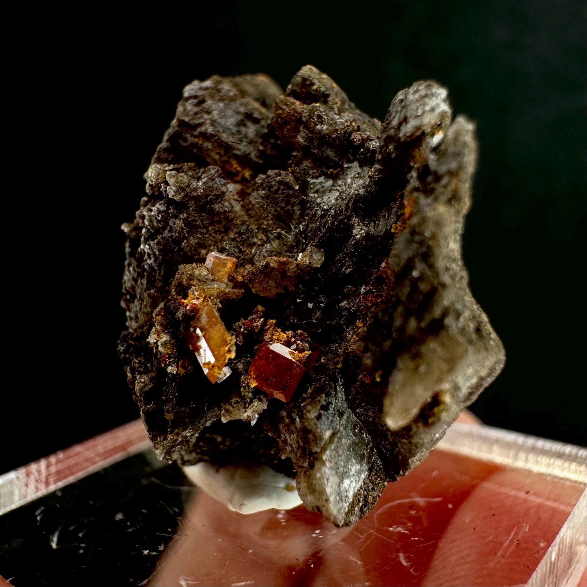 Wulfenite Specimen (Arizona, USA), raw wulfenite, orange wulfenite
