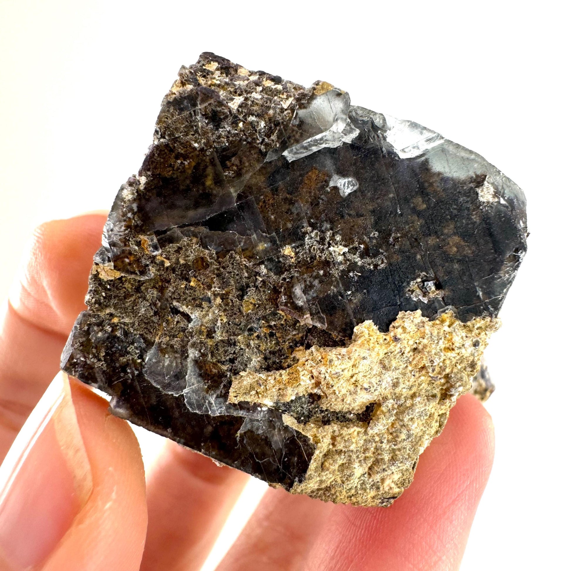 Fluorite (Erongo, Namibia) | fluorite cluster, fluorite, mineral specimen