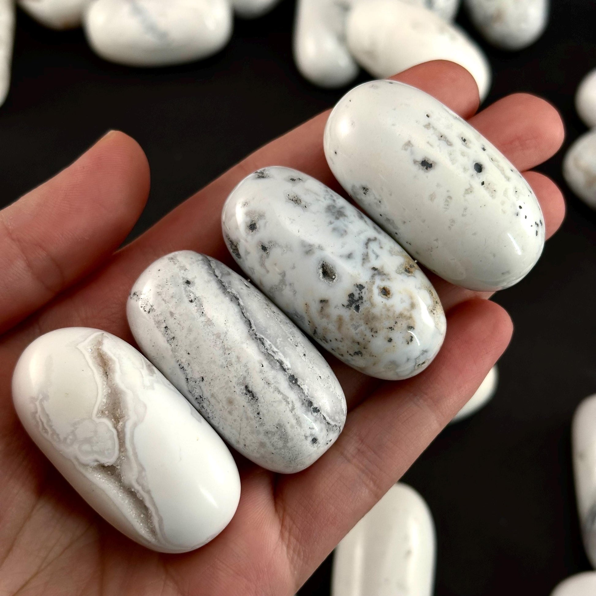 ONE Polished Snow Agate, white agate, tumbled snow agate