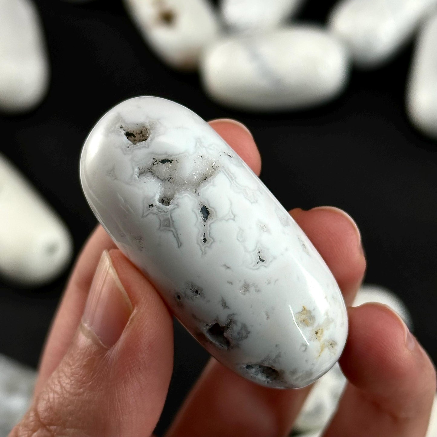 ONE Polished Snow Agate, white agate, tumbled snow agate