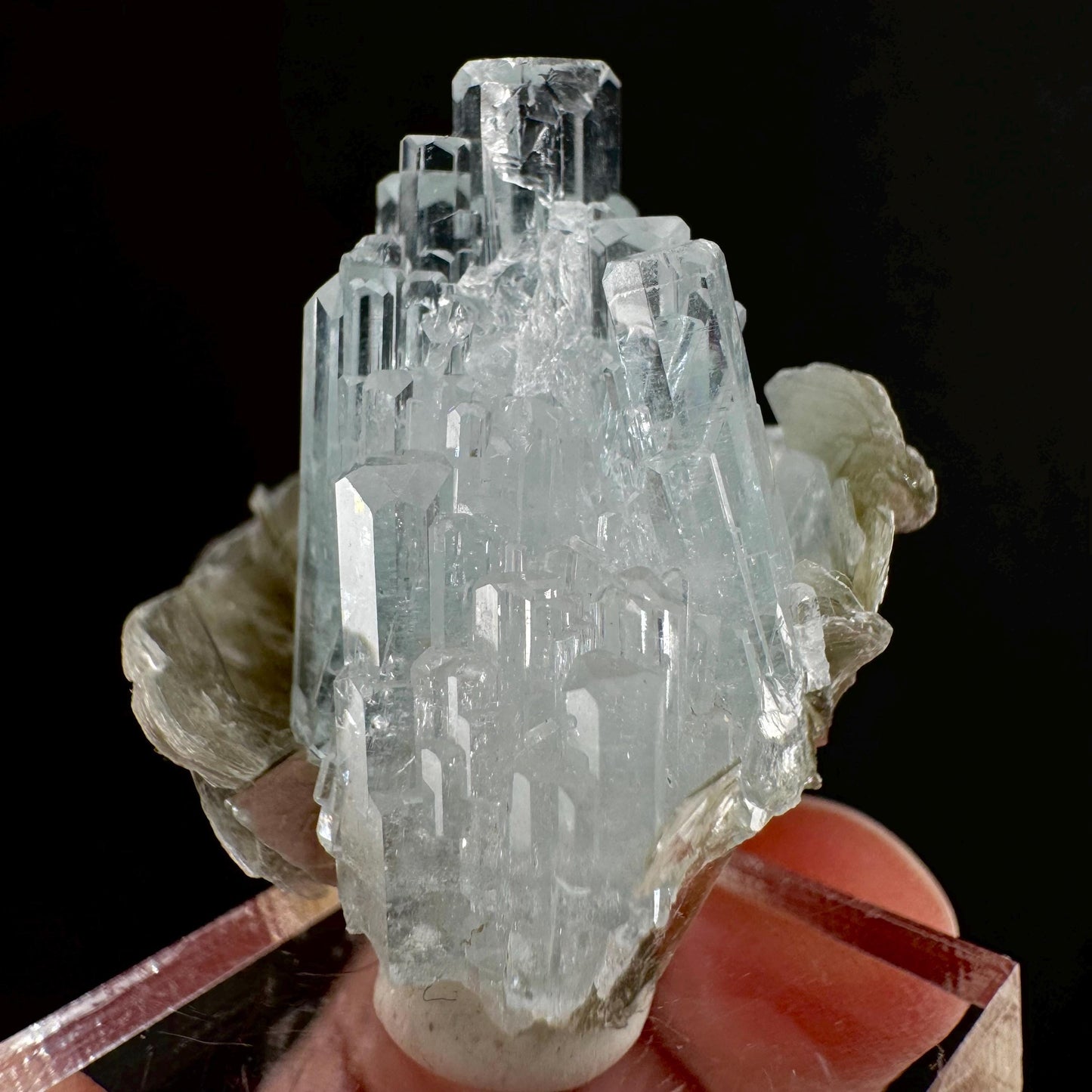 Aquamarine with Muscovite (Pakistan) | terminated Aquamarine, raw Aquamarine, natural Aquamarine crystal, aquamarine specimen