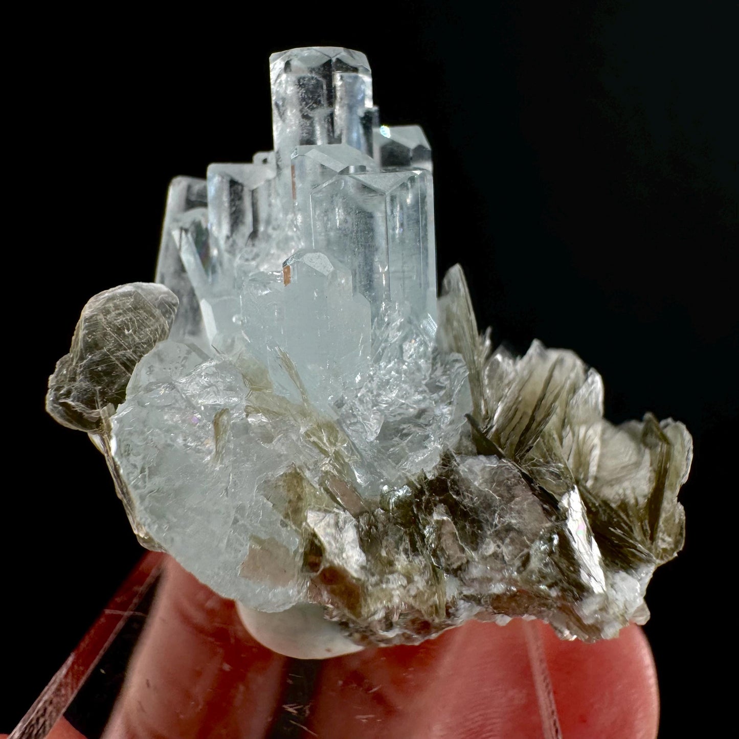 Aquamarine with Muscovite (Pakistan) | terminated Aquamarine, raw Aquamarine, natural Aquamarine crystal, aquamarine specimen