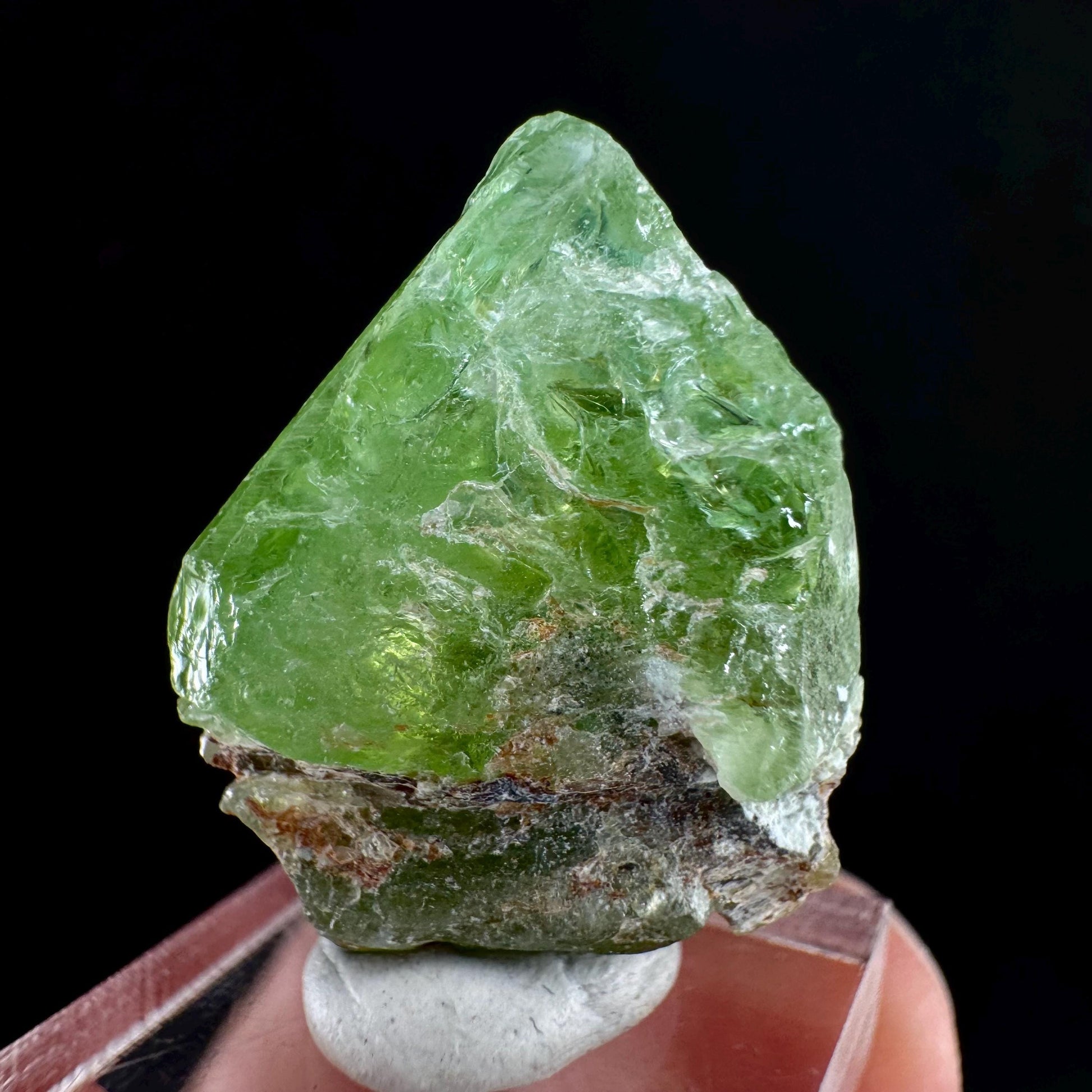 Naturally terminated peridot crystal (Pakistan) | raw peridot, natural peridot, peridot crystal, peridot point