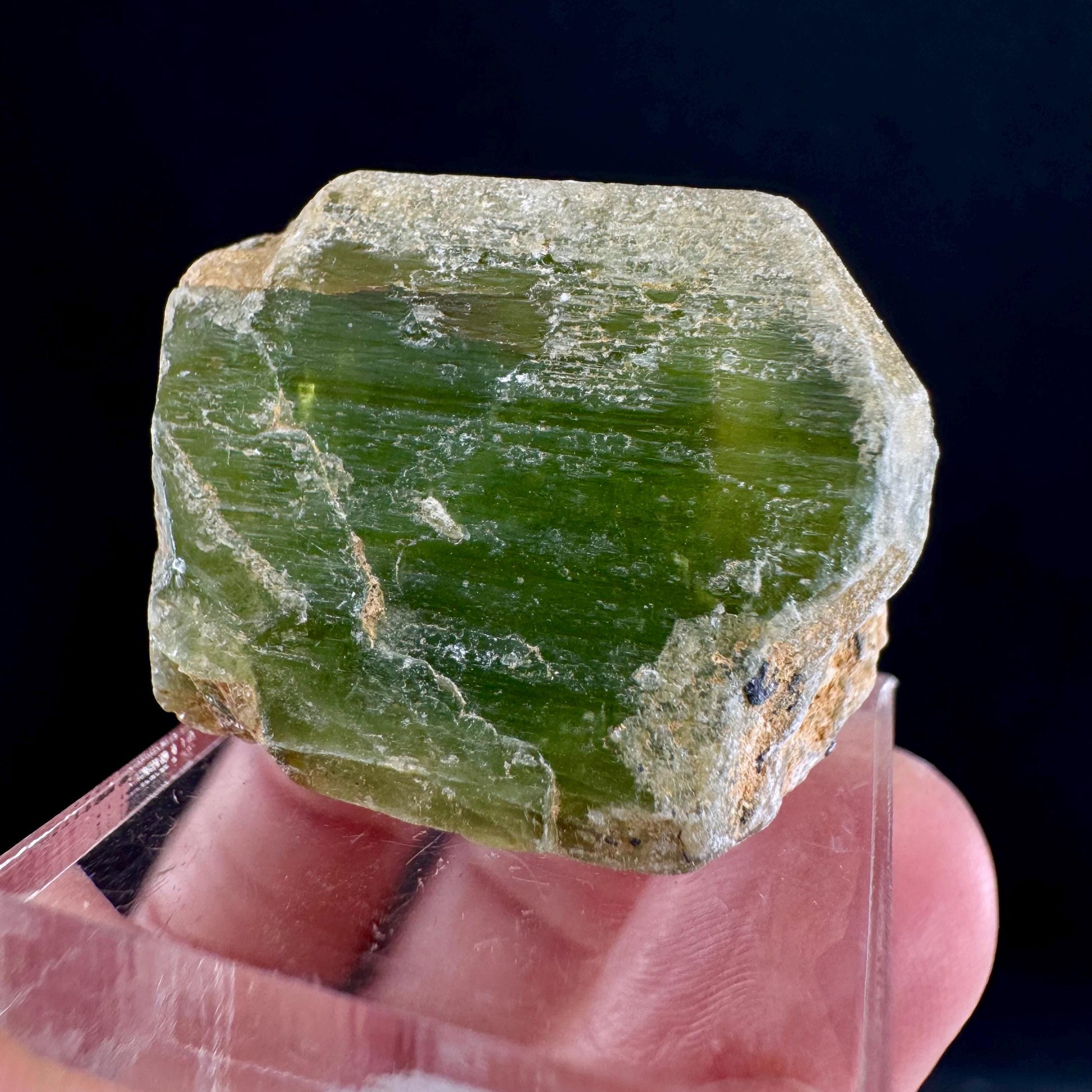 Naturally terminated peridot crystal (Pakistan) | raw peridot, natural peridot, peridot crystal, peridot point