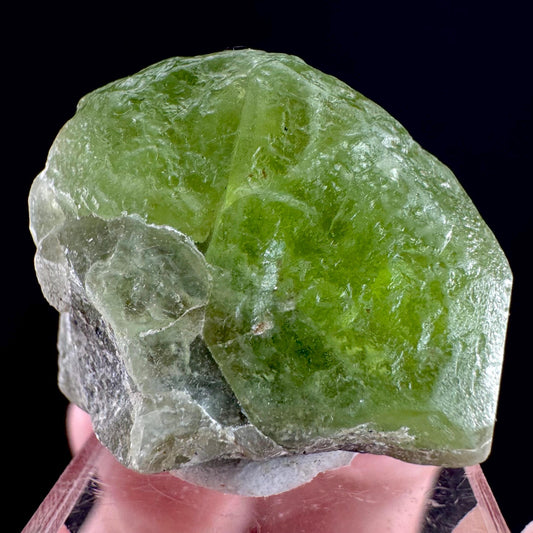 Peridot (Pakistan) | naturally terminated peridot crystal, mineral specimen