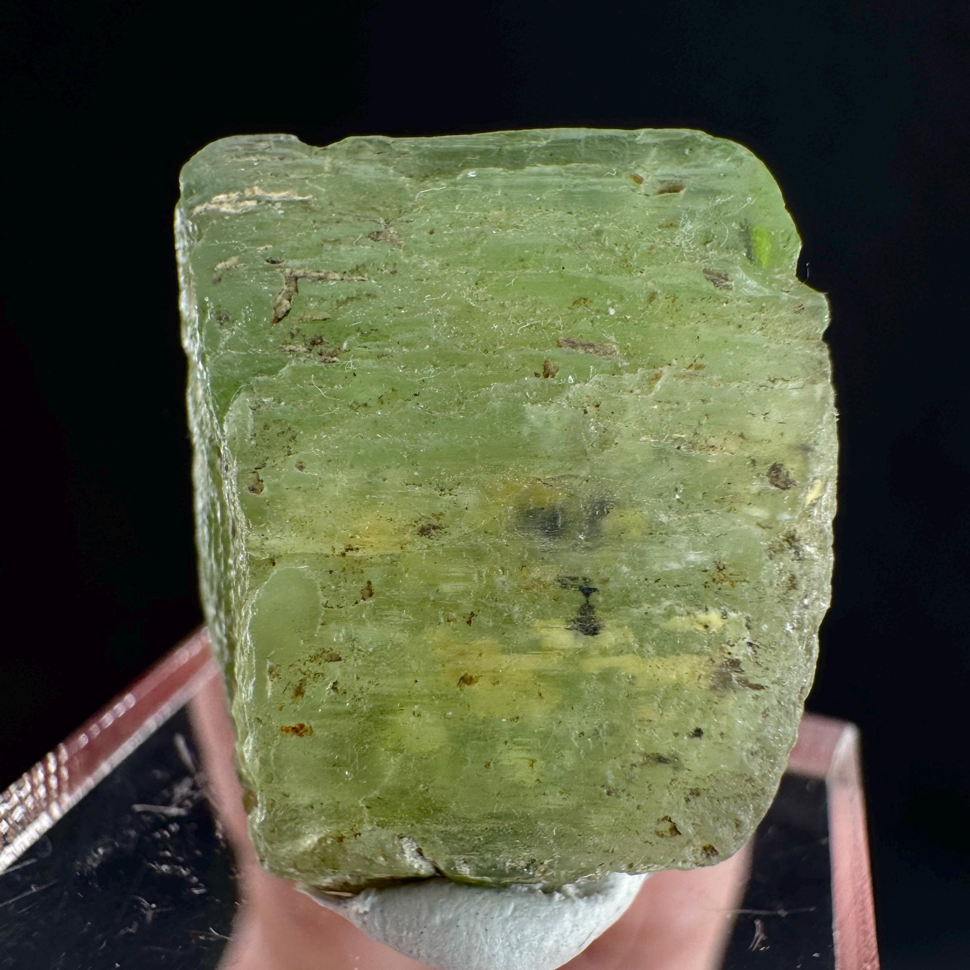 Peridot (Pakistan) | naturally terminated peridot crystal, mineral specimen