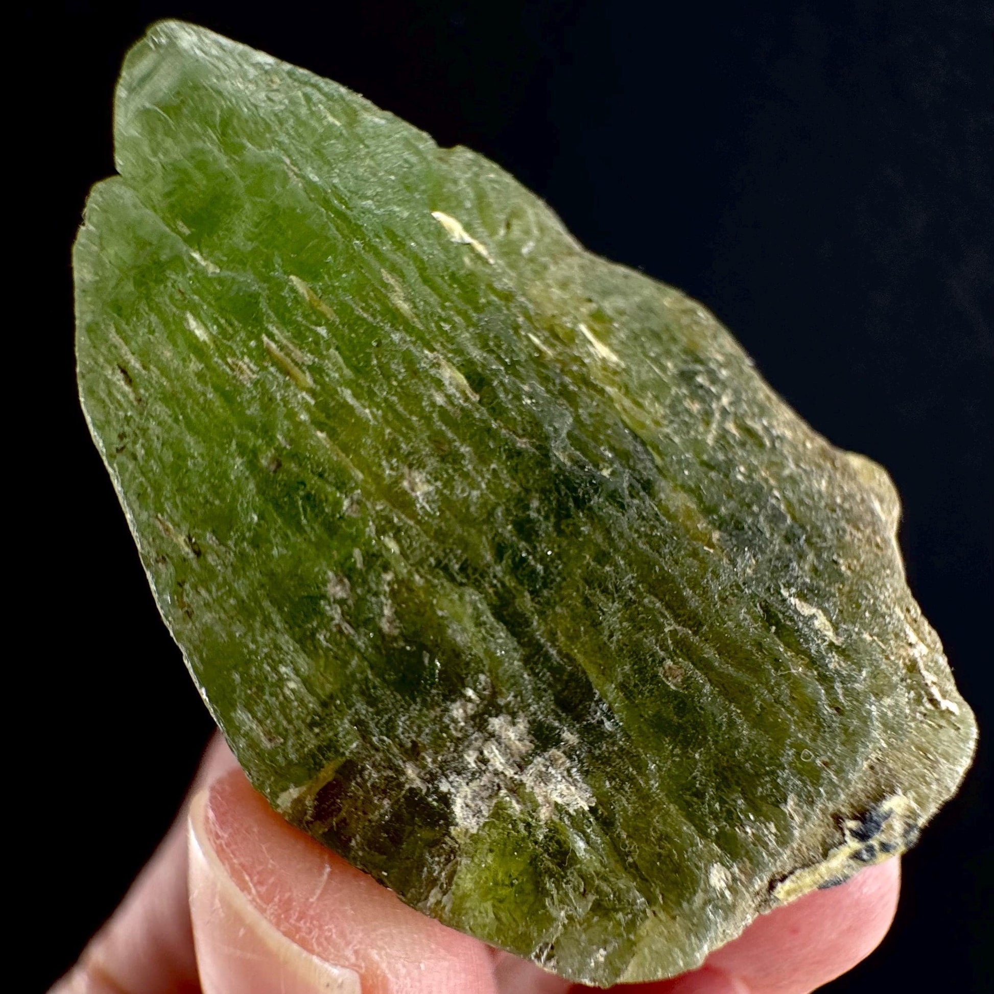 Peridot (Pakistan) | naturally terminated peridot crystal, mineral specimen