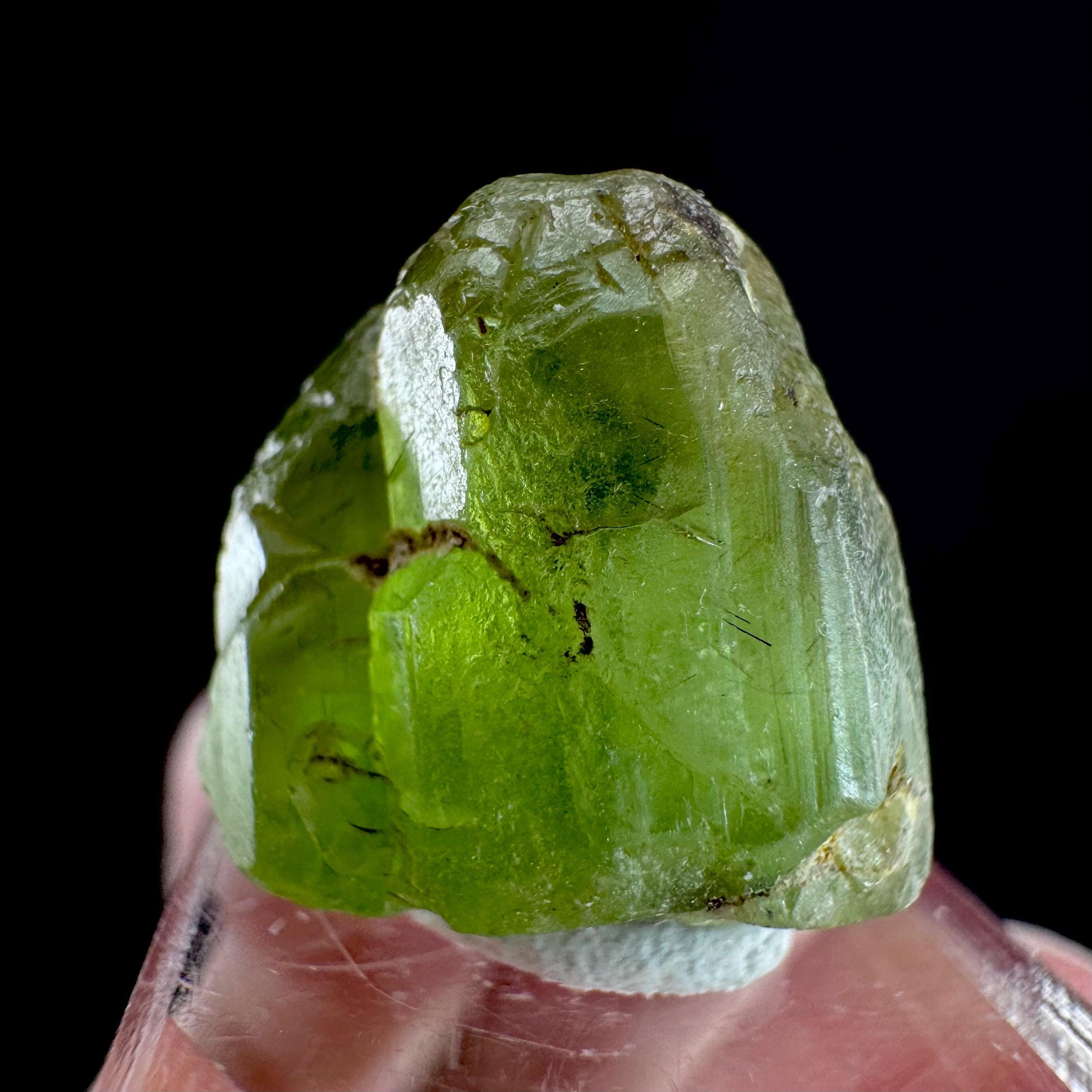 Peridot (Pakistan) | naturally terminated peridot crystal, mineral specimen