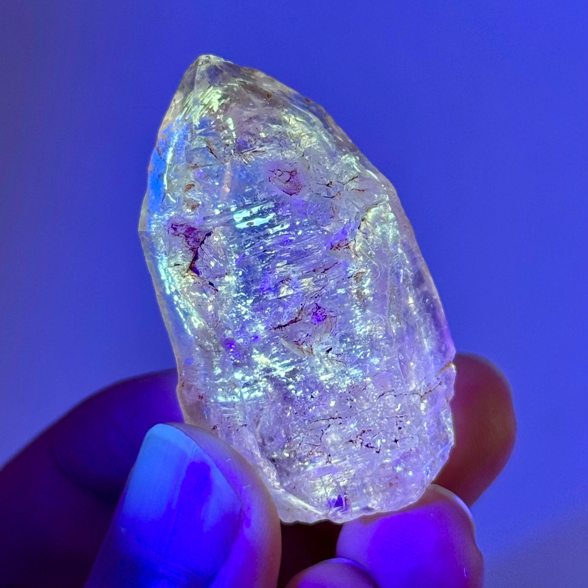 UV Reactive Petroleum Quartz (Madagascar) | natural firefly petroleum quartz crystal, fluorescent minerals
