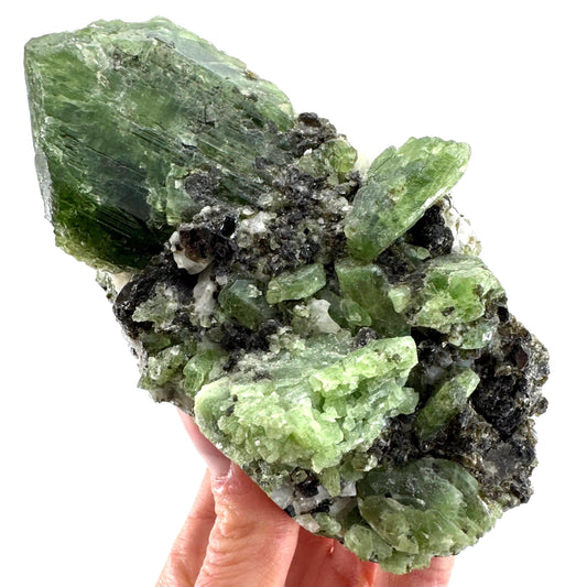 Diopside on Calcite (Afghanistan) | chrome diopside, green diopside crystal, mineral specimen