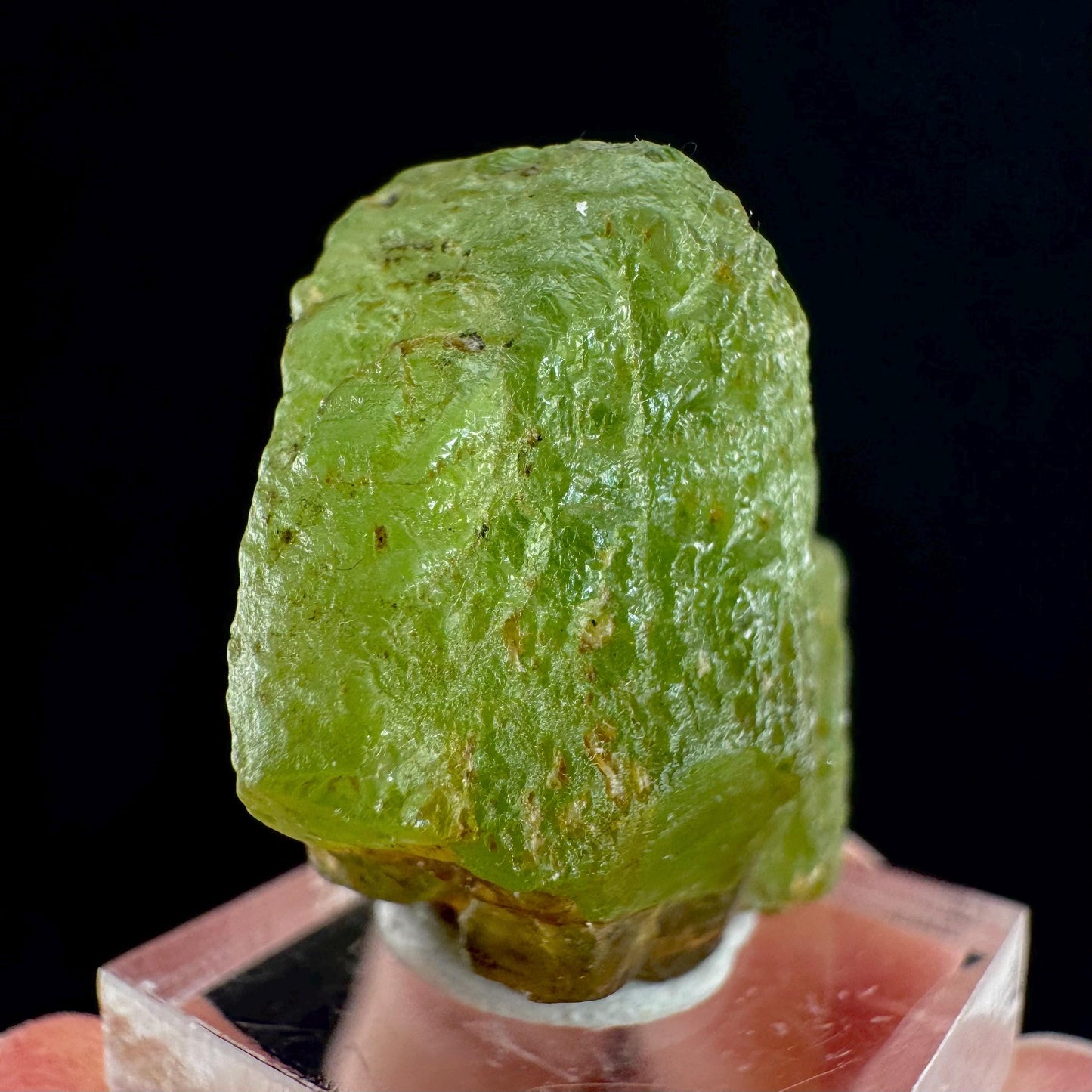 Peridot (Pakistan) | naturally terminated peridot crystal, mineral specimen