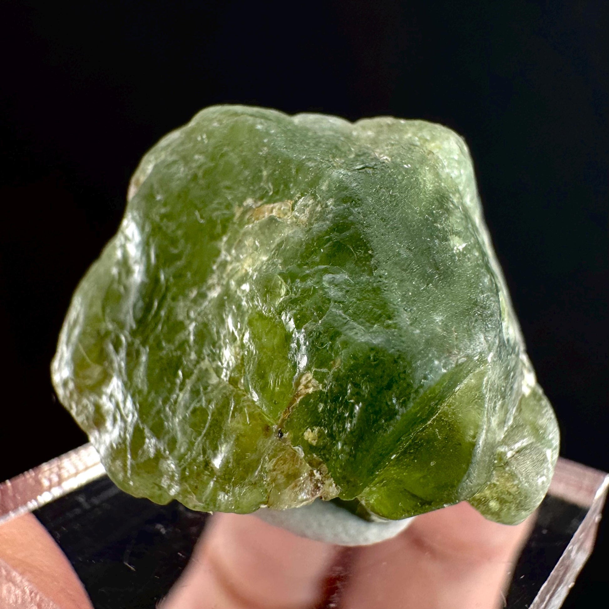 Peridot (Pakistan) | naturally terminated peridot crystal, mineral specimen