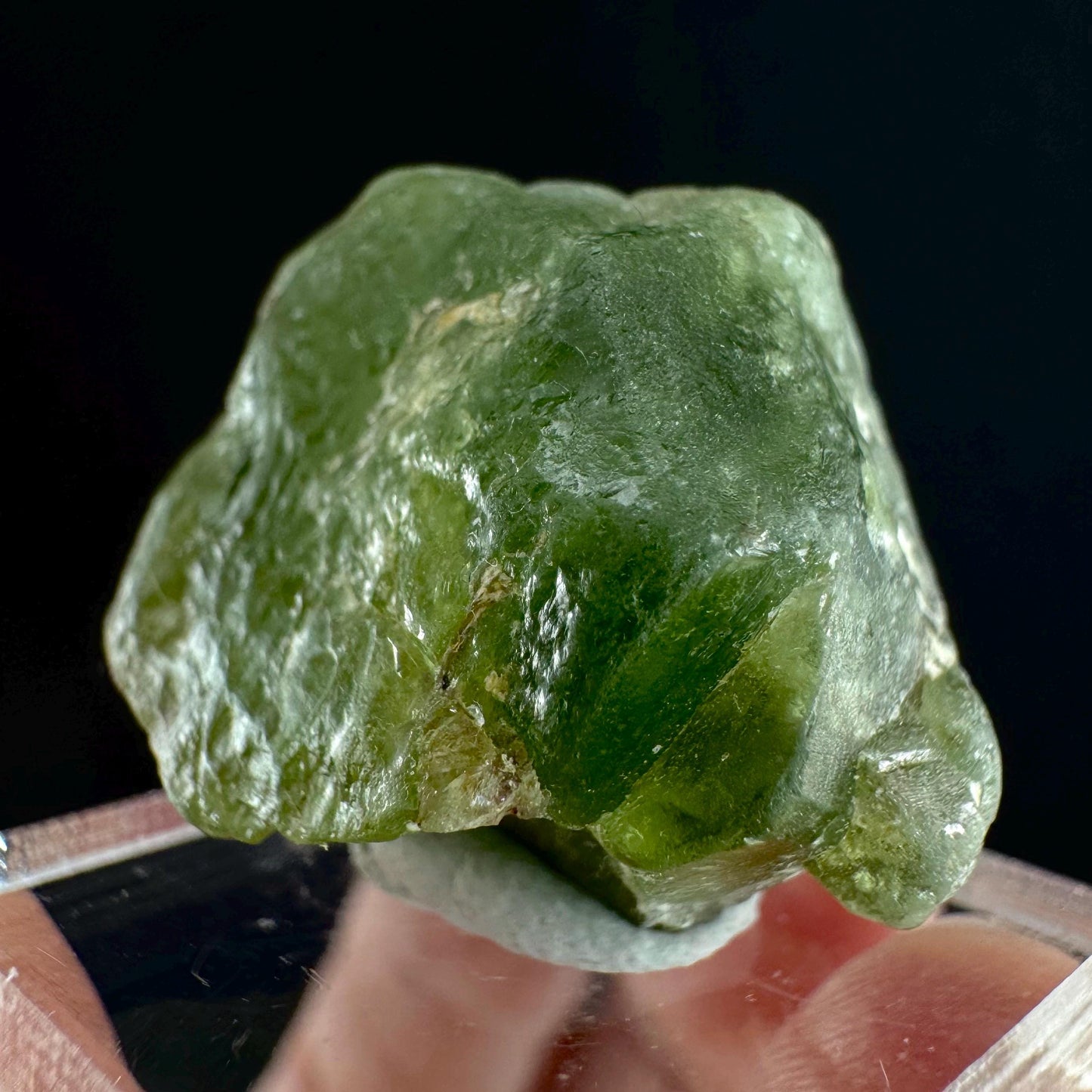 Peridot (Pakistan) | naturally terminated peridot crystal, mineral specimen
