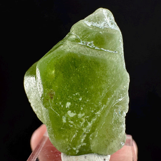 Peridot (Pakistan) | naturally terminated peridot crystal, mineral specimen