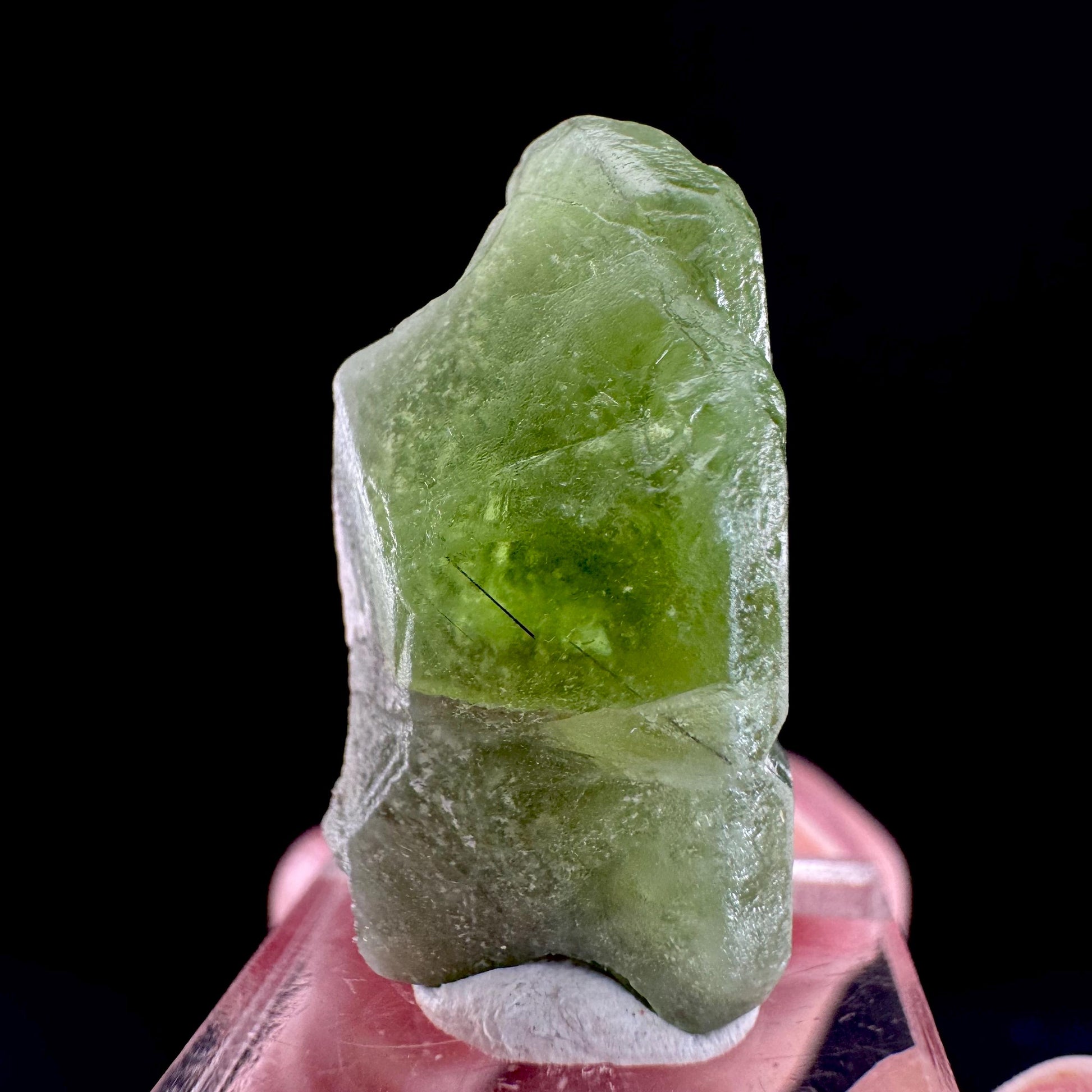 Peridot (Pakistan) | naturally terminated peridot crystal, mineral specimen