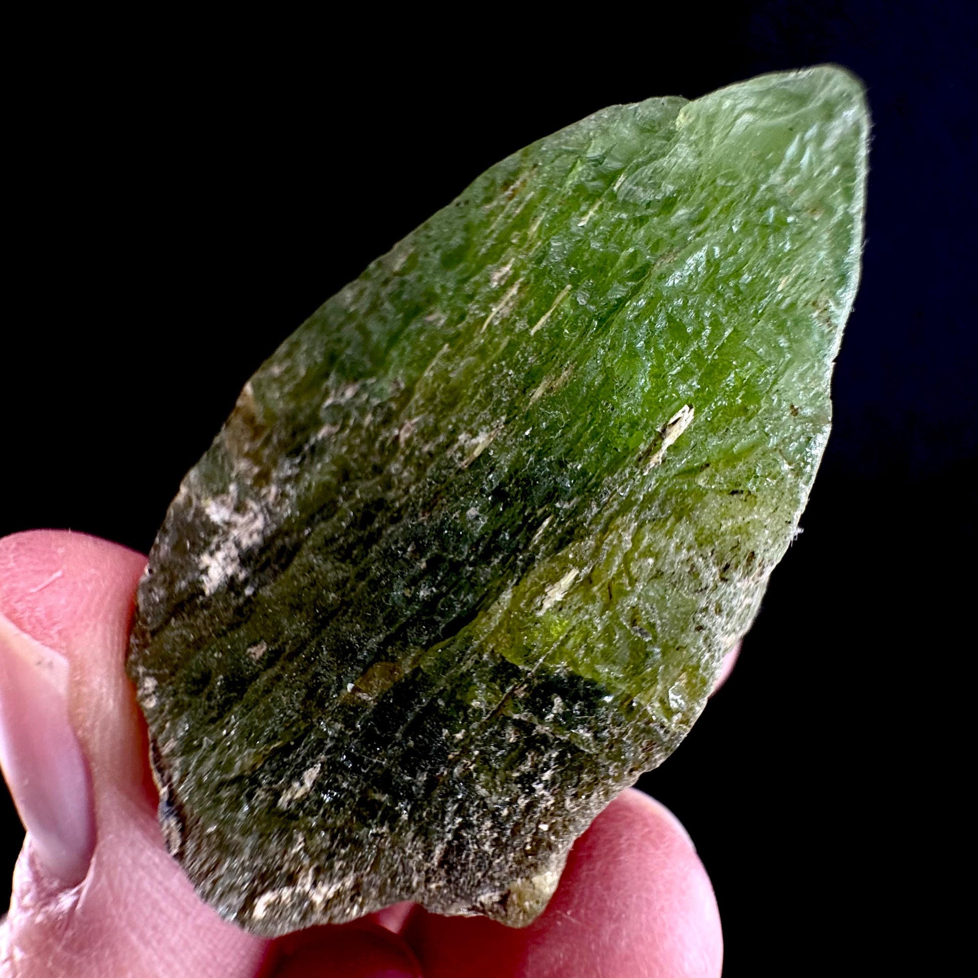 Peridot (Pakistan) | naturally terminated peridot crystal, mineral specimen