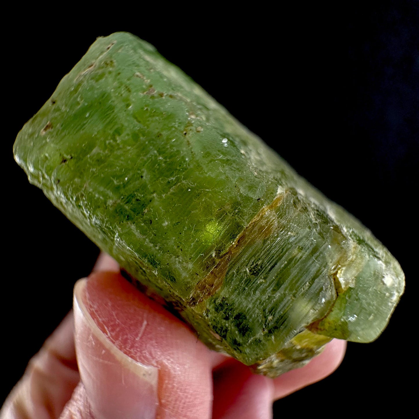 Peridot (Pakistan) | naturally terminated peridot crystal, mineral specimen