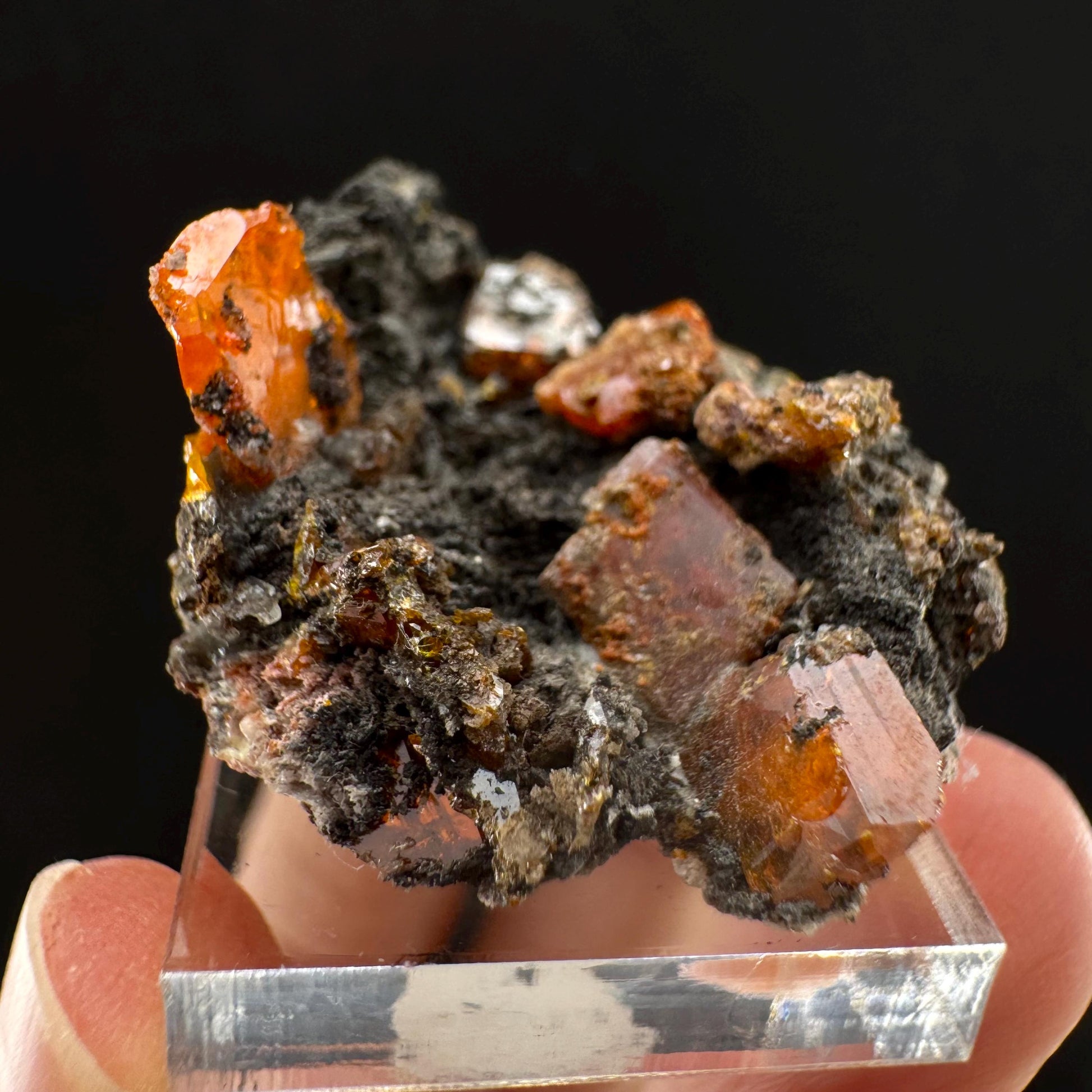 Wulfenite (Arizona, USA) | orange wulfenite crystal, mineral specimen