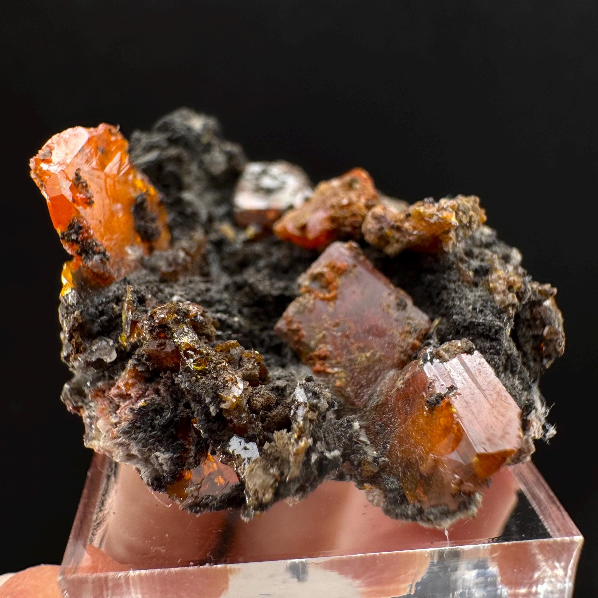 Wulfenite (Arizona, USA) | orange wulfenite crystal, mineral specimen