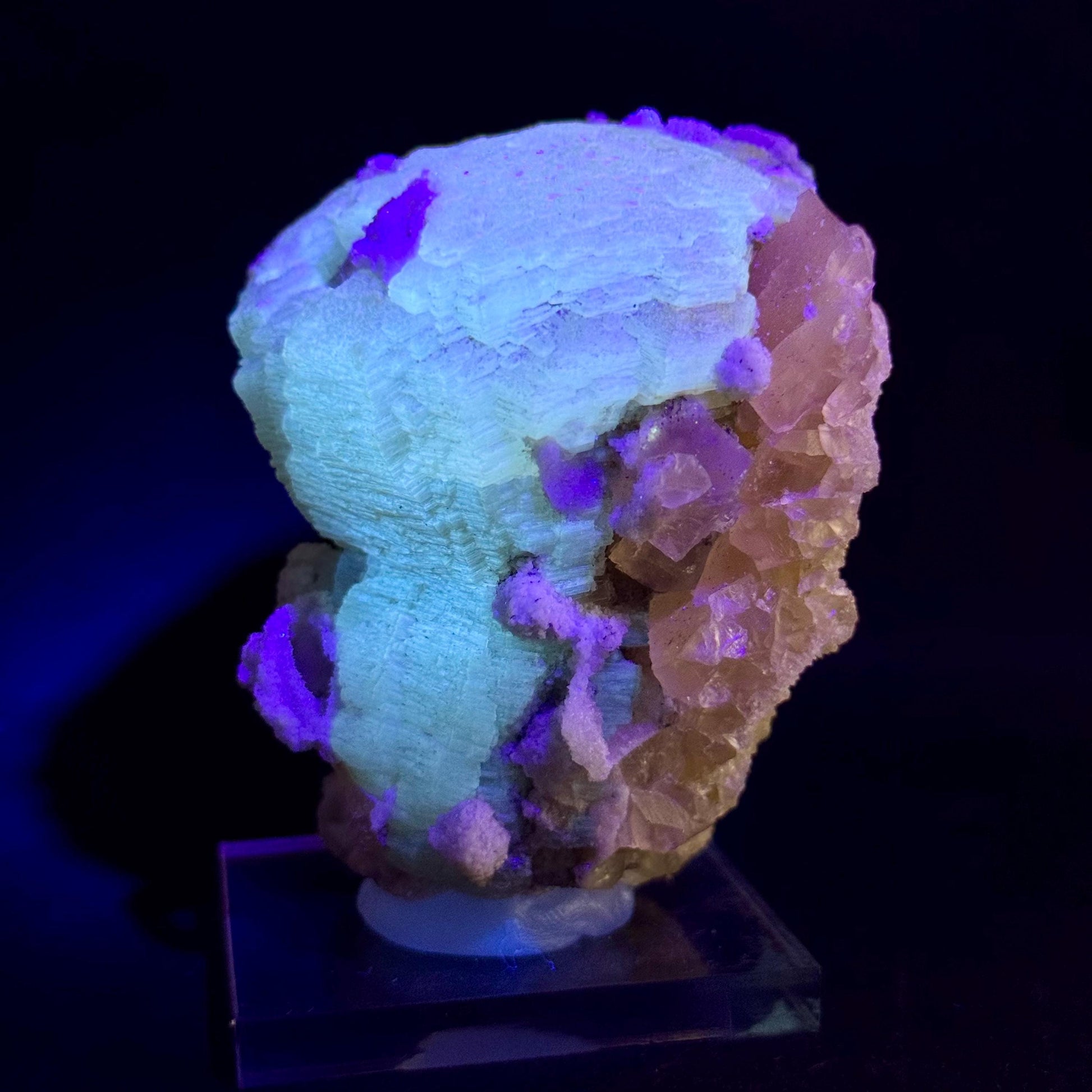Witherite w/ Calcite | UV-reactive crystal, fluorescent mineral specimen from Illinois, USA