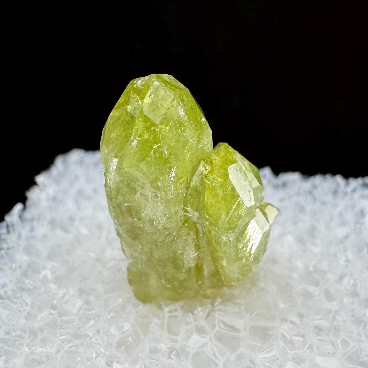 Vesuvianite (Canada) | green vesuvianite crystal, rare mineral specimen