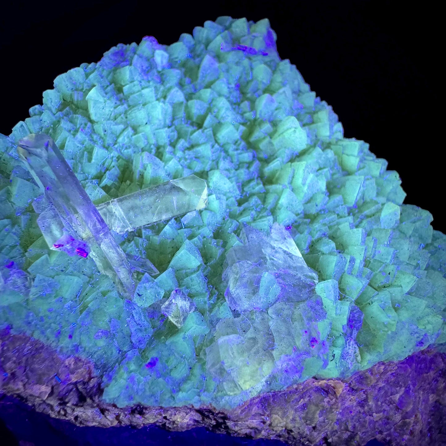 Barite on Yellow Calcite (Montana, USA) | UV reactive crystal cluster, mineral specimen