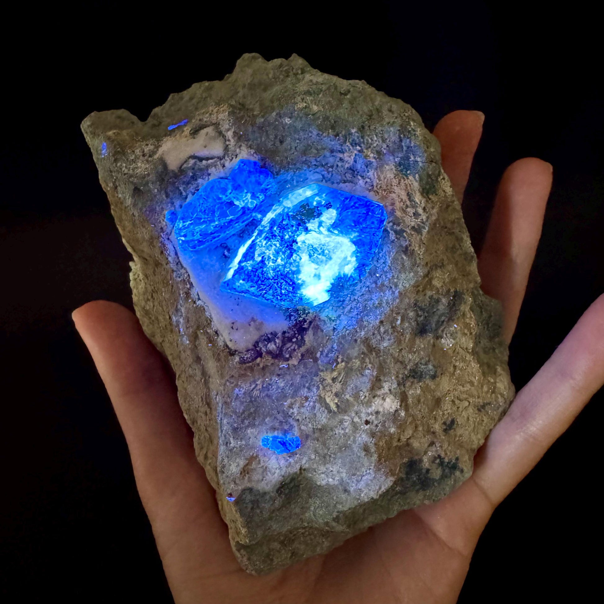 Benitoite with Joaquinite, Chalcopyrite, Serandite & Natrolite (California, USA) | UV reactive benitoite crystal, rare mineral specimen
