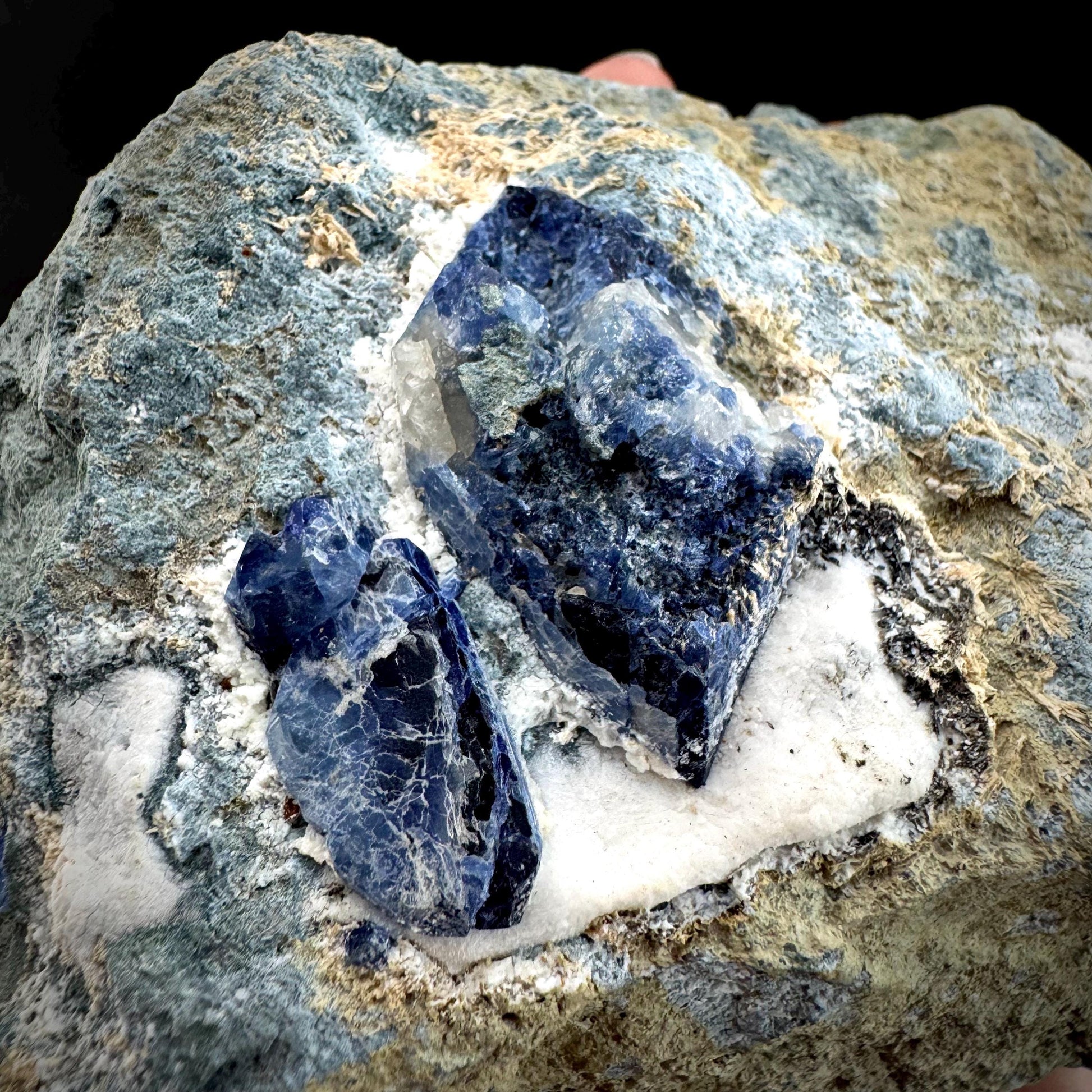 Benitoite with Joaquinite, Chalcopyrite, Serandite & Natrolite (California, USA) | UV reactive benitoite crystal, rare mineral specimen