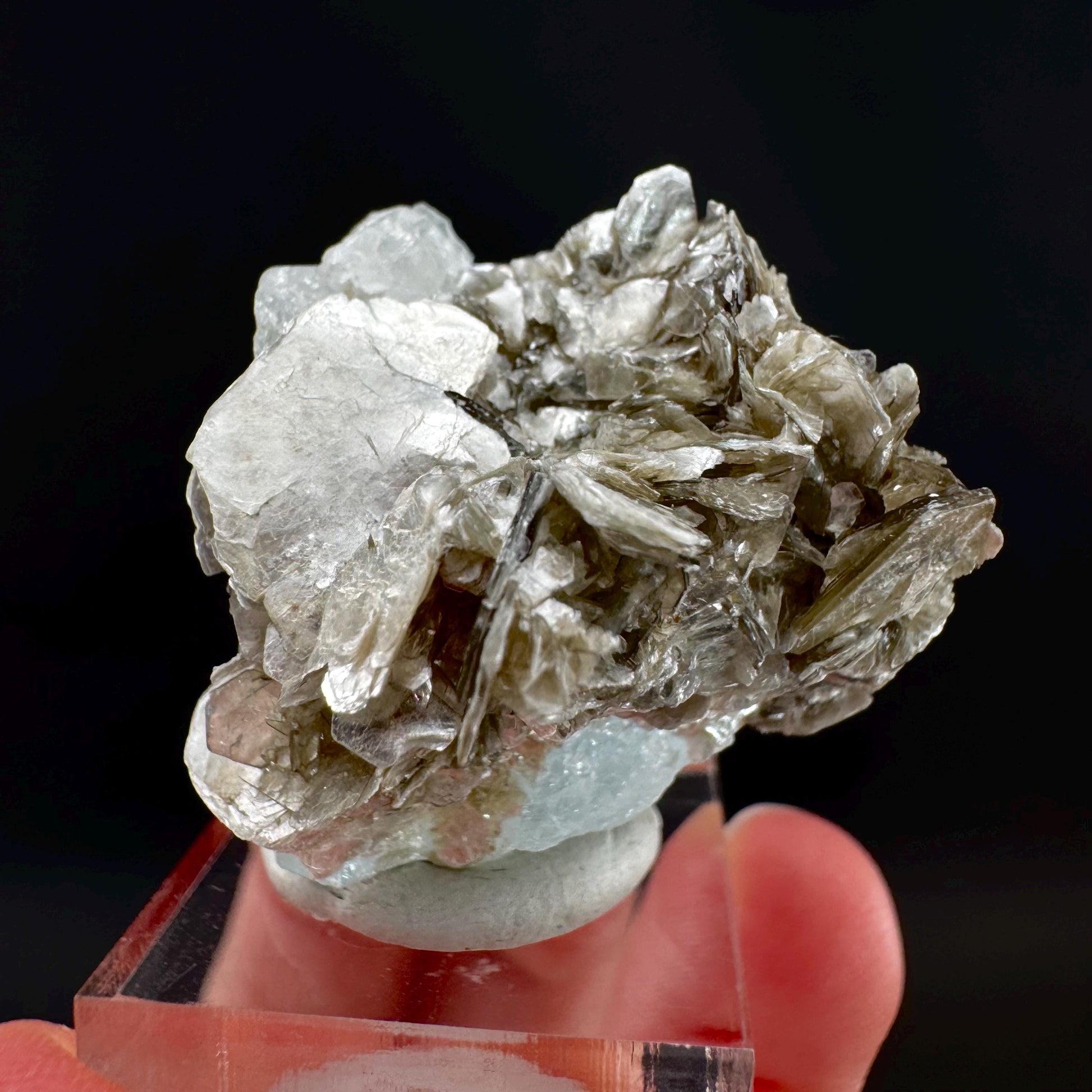 Aquamarine with Muscovite | terminated blue beryl crystal, natural mineral specimen